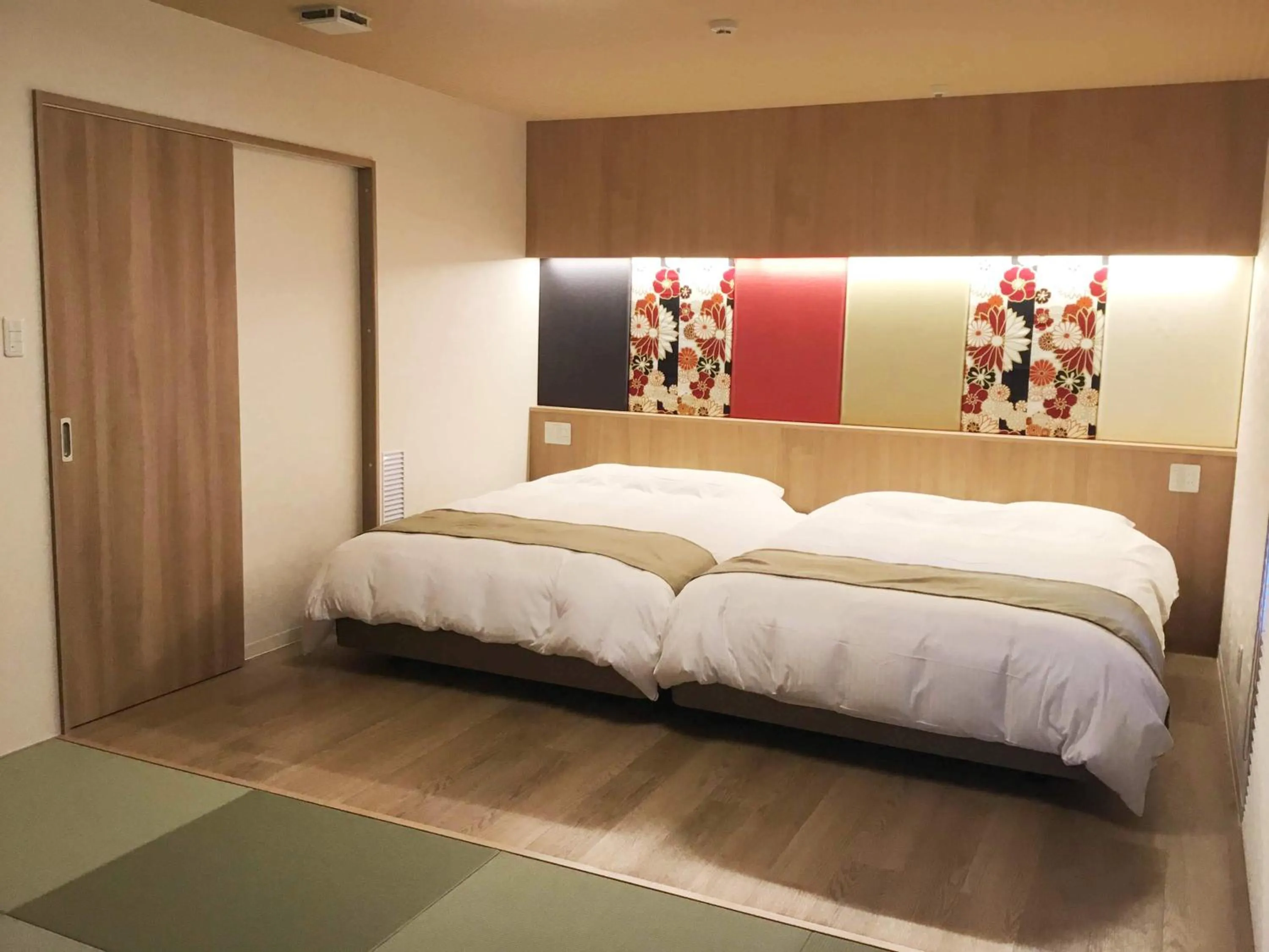 Bed in Kyoto Central Inn