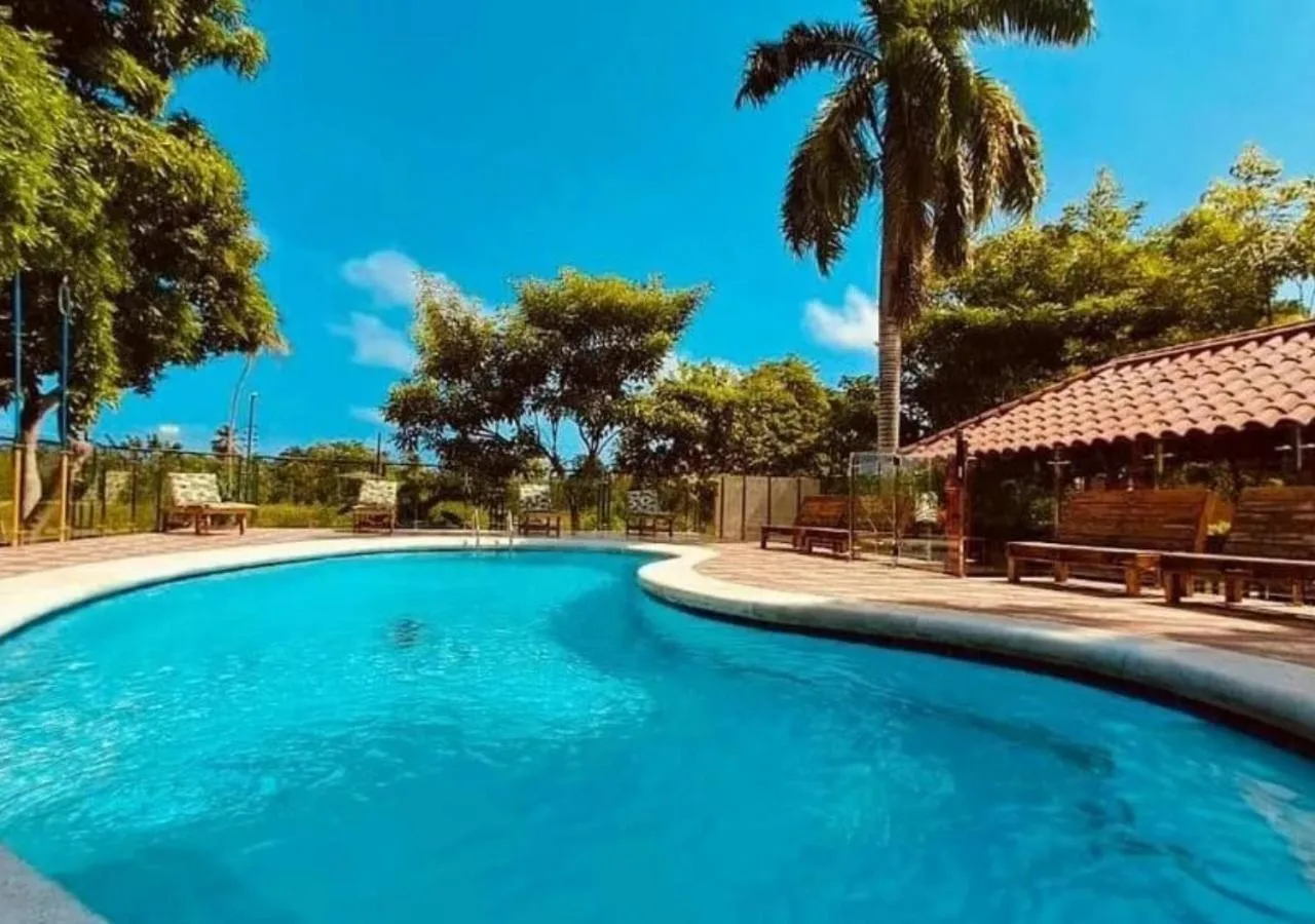 Swimming pool in Senderos del Mar, Hotel con AC, Piscina, cerca de Tayrona