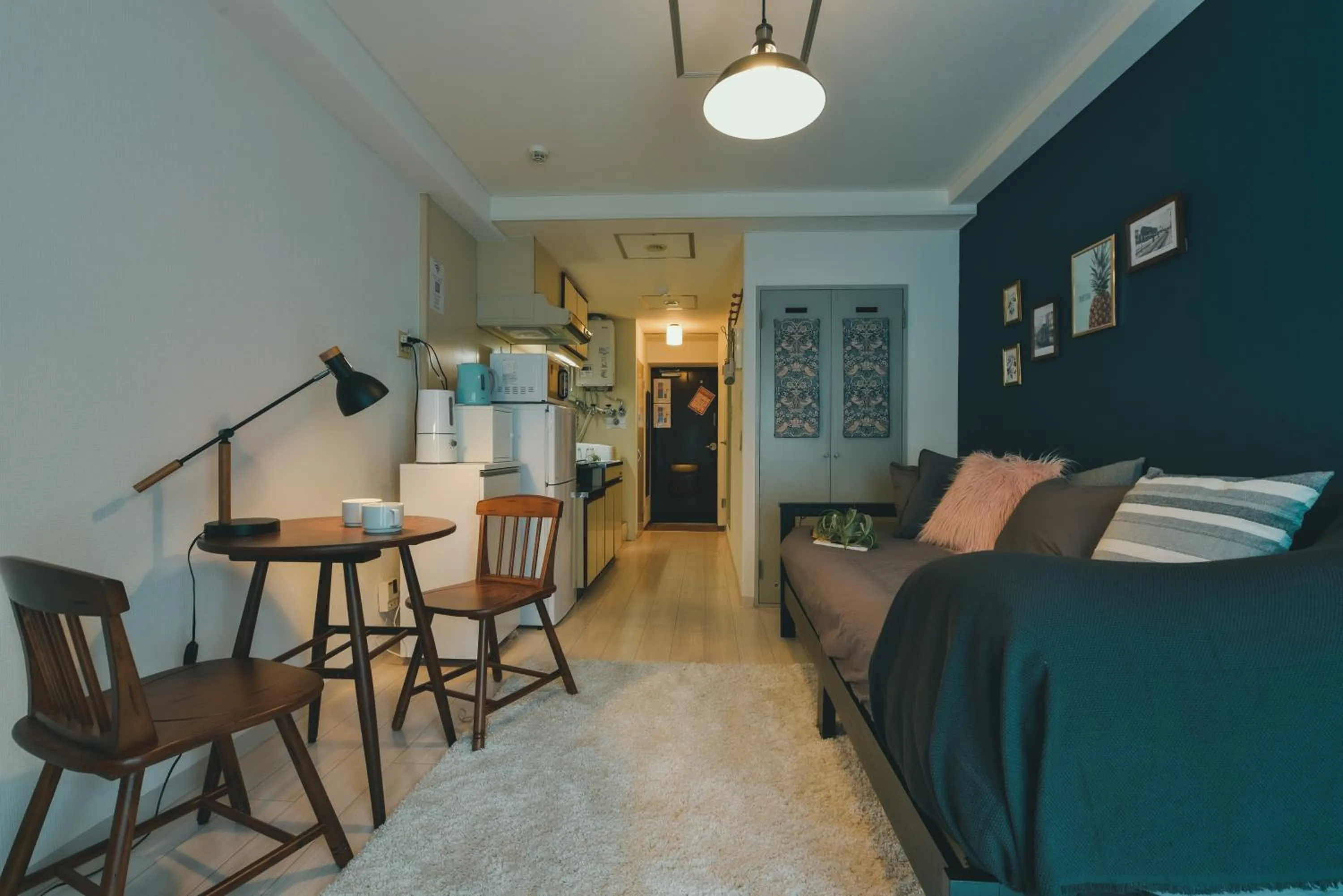 Photo of the whole room in Hotel Flourish 67