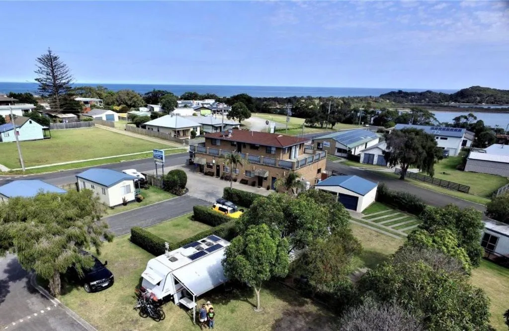 Marlo Caravan Park & Motel