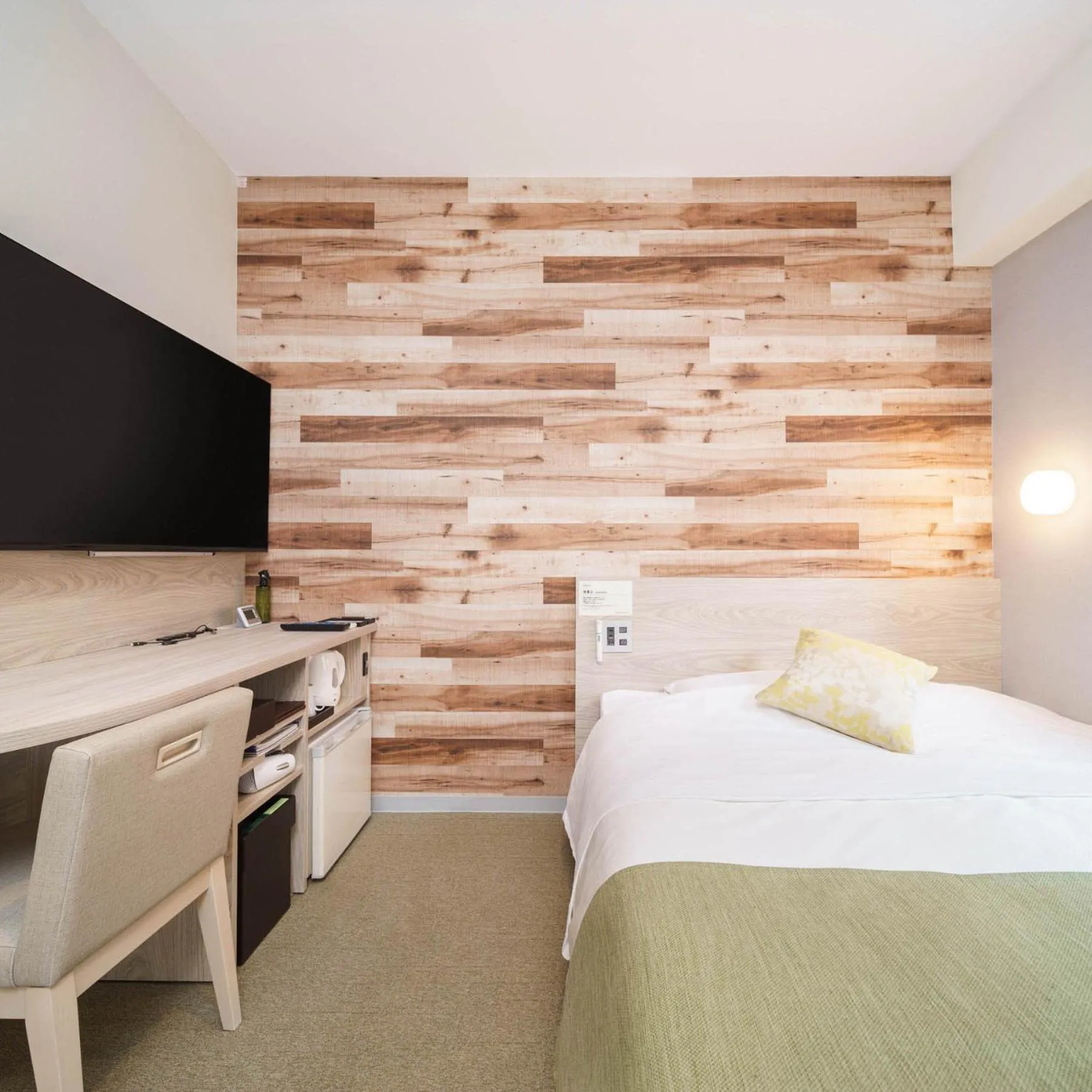 Bed in Super Hotel Sendai Hirose Dori