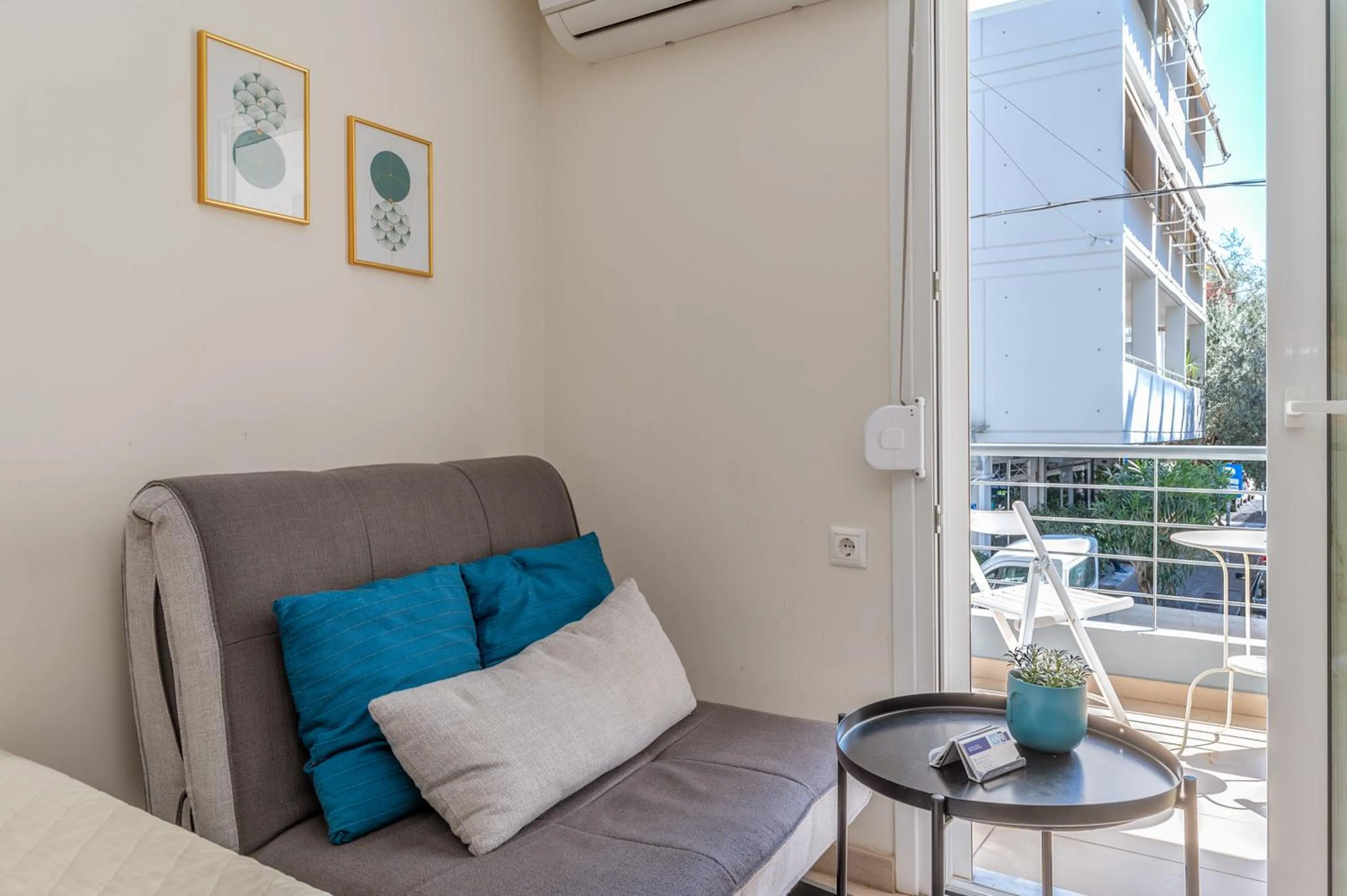 Seating area in Elvita Apartments 3