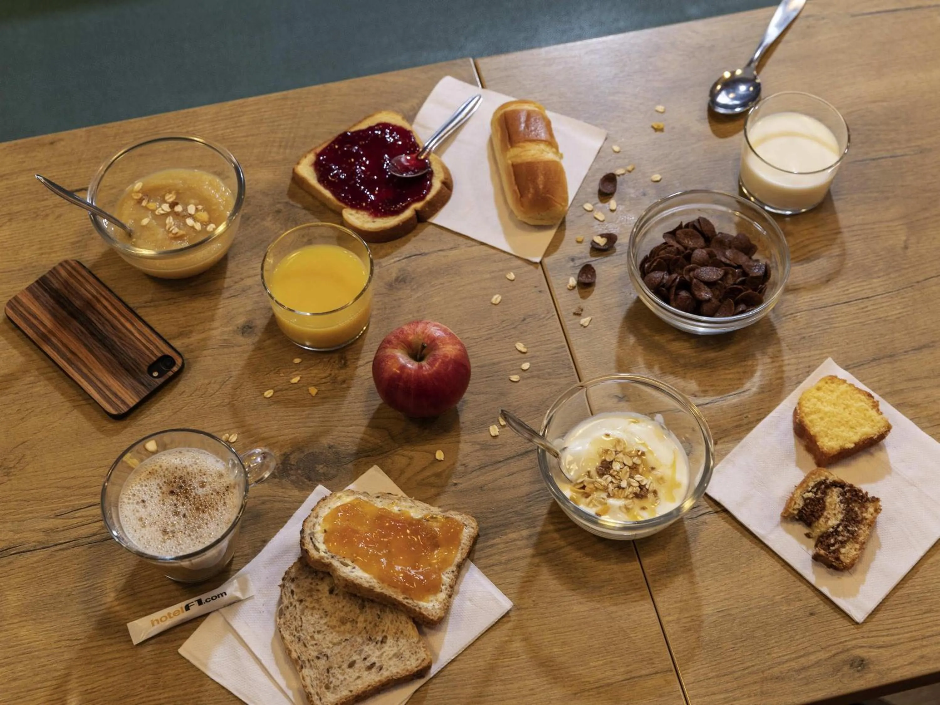 Breakfast in hotelF1 Lyon Saint Priest