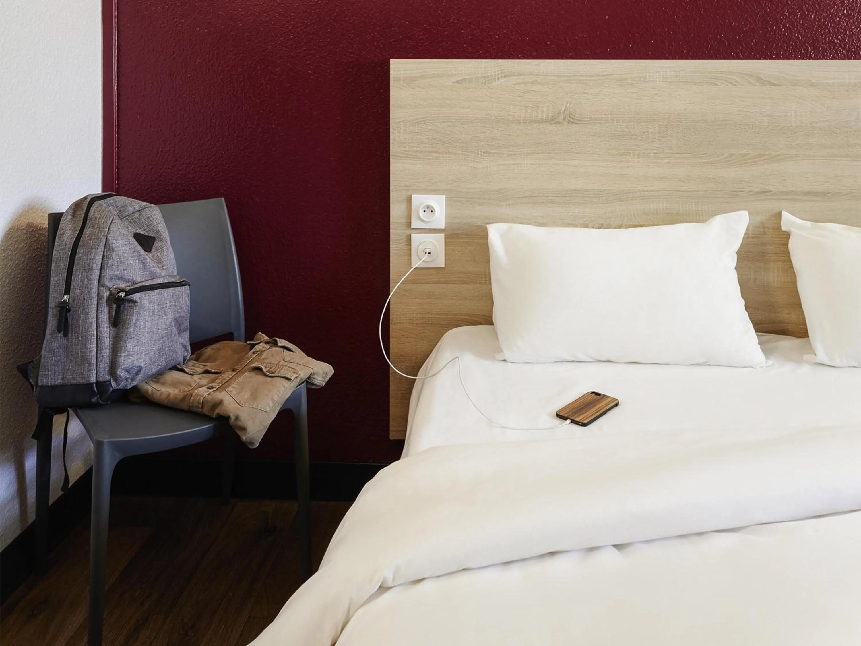 Bedroom, Bed in hotelF1 Lyon Saint Priest