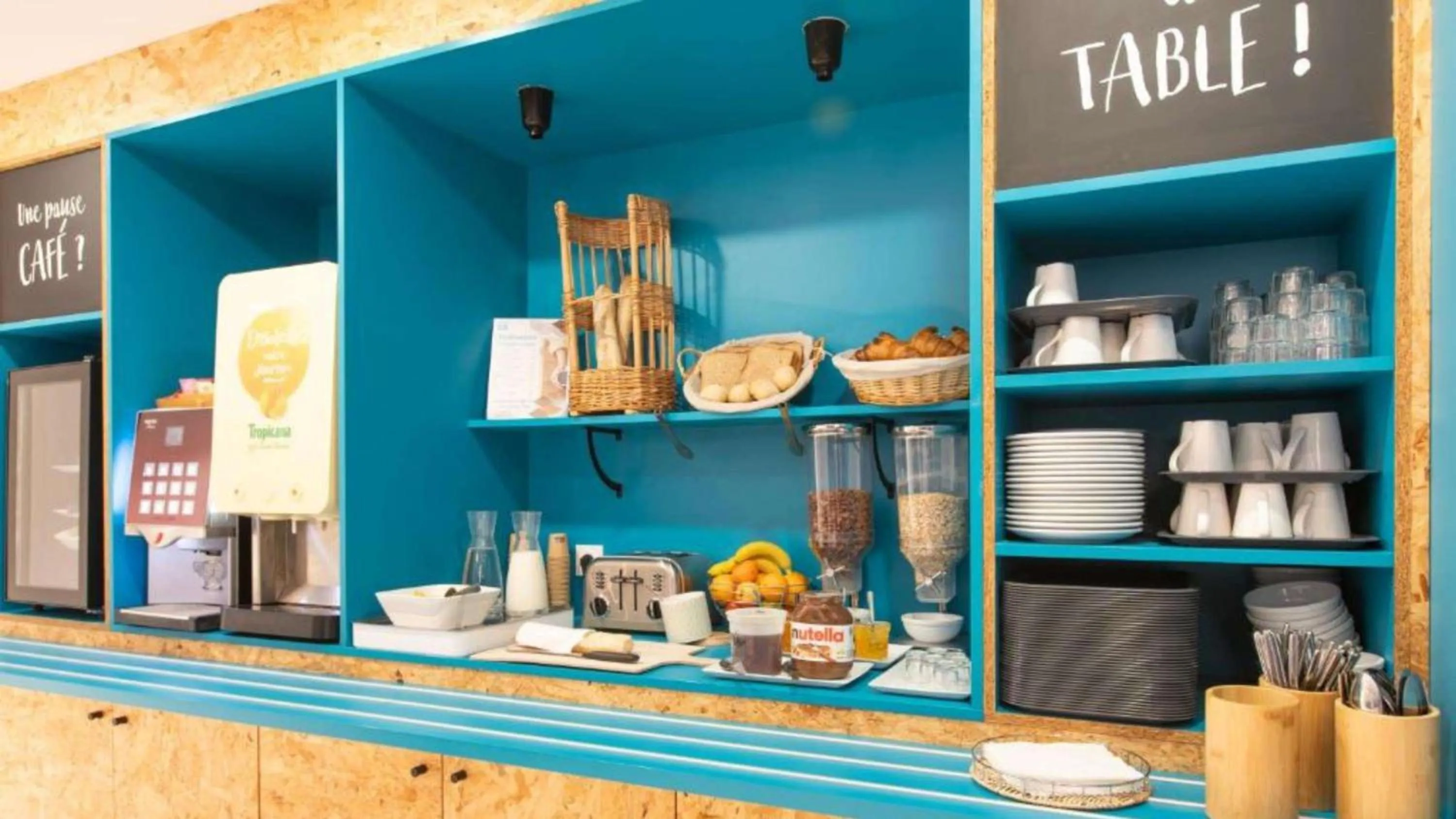 Restaurant/places to eat in Kyriad Direct Dijon Sud - Chenove