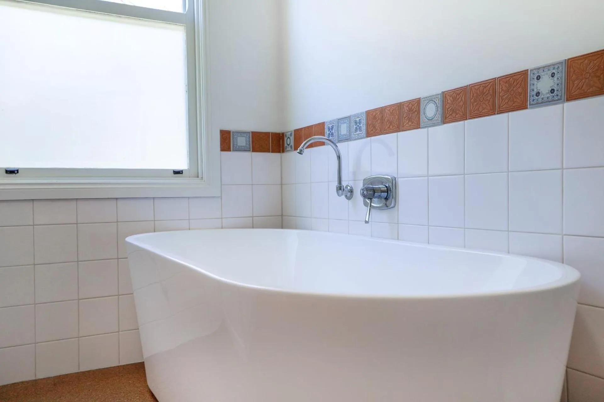 Bath in Avery Cottage