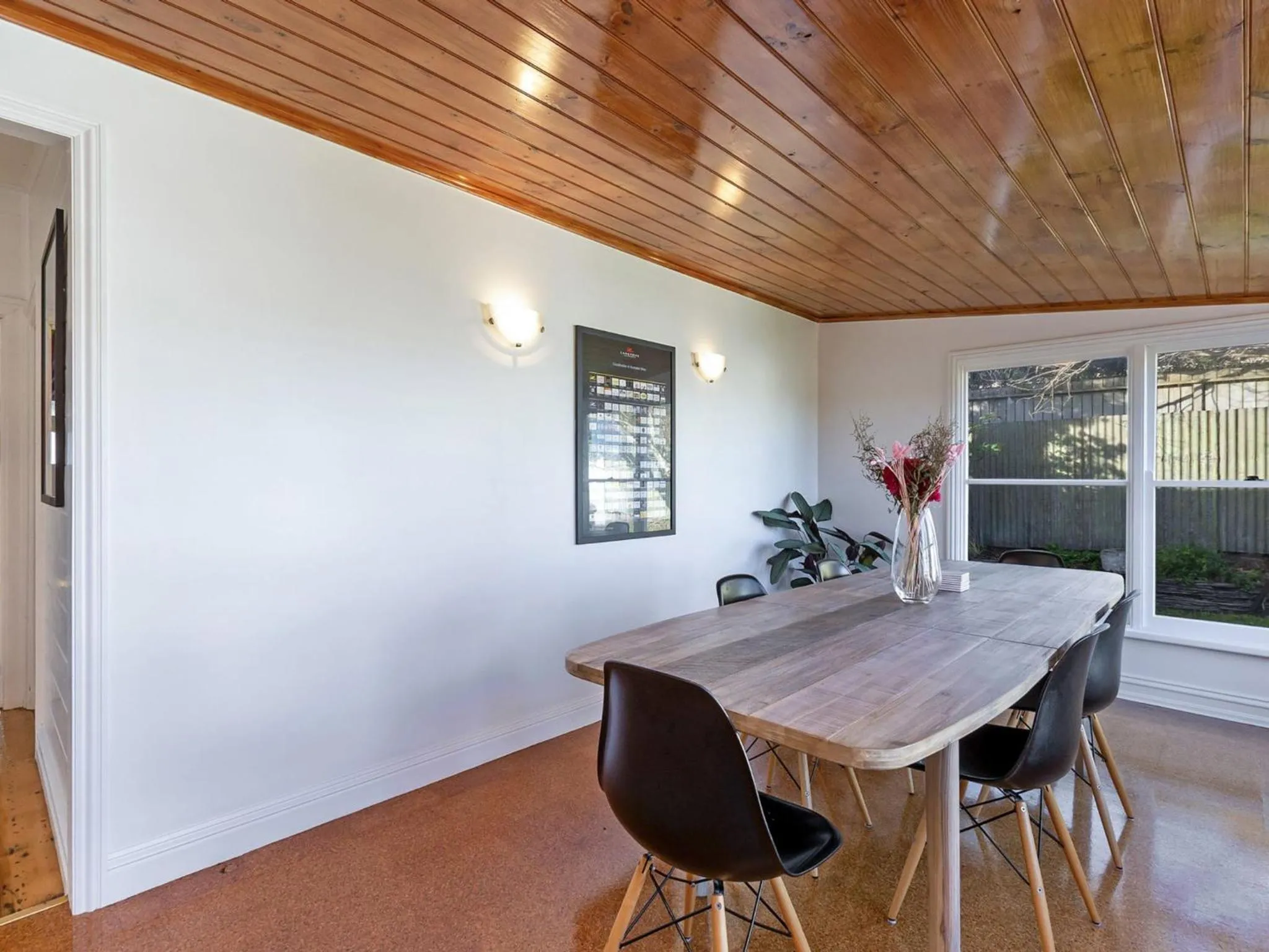 Dining area in Avery Cottage