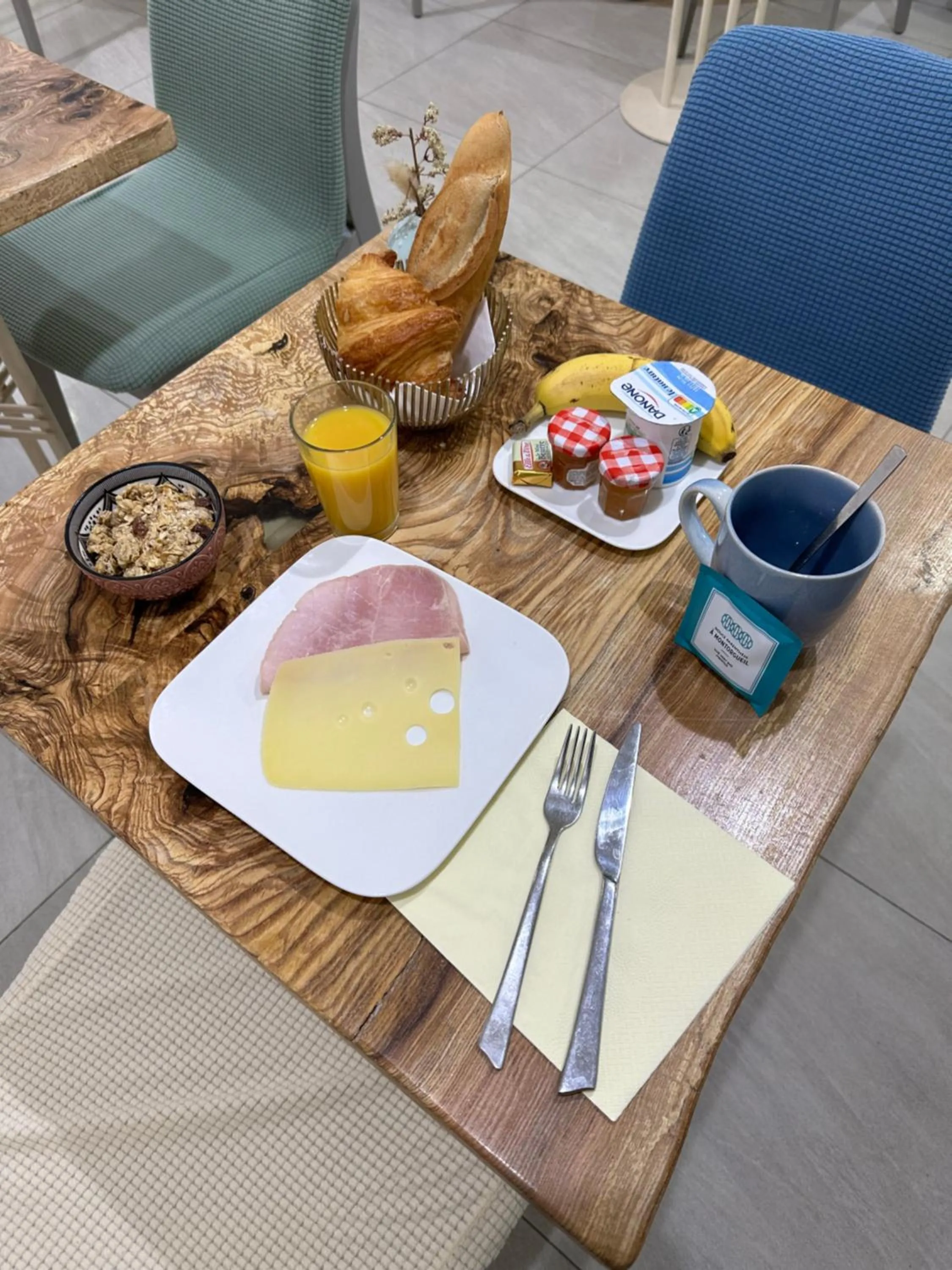 Breakfast in L'Oasis Montparnasse