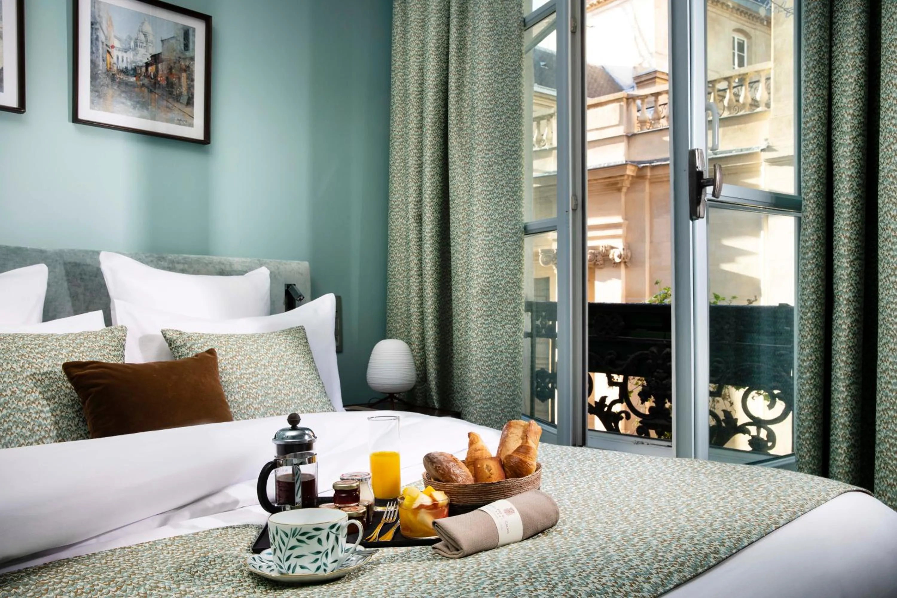 Bed in Hotel Pas De Calais