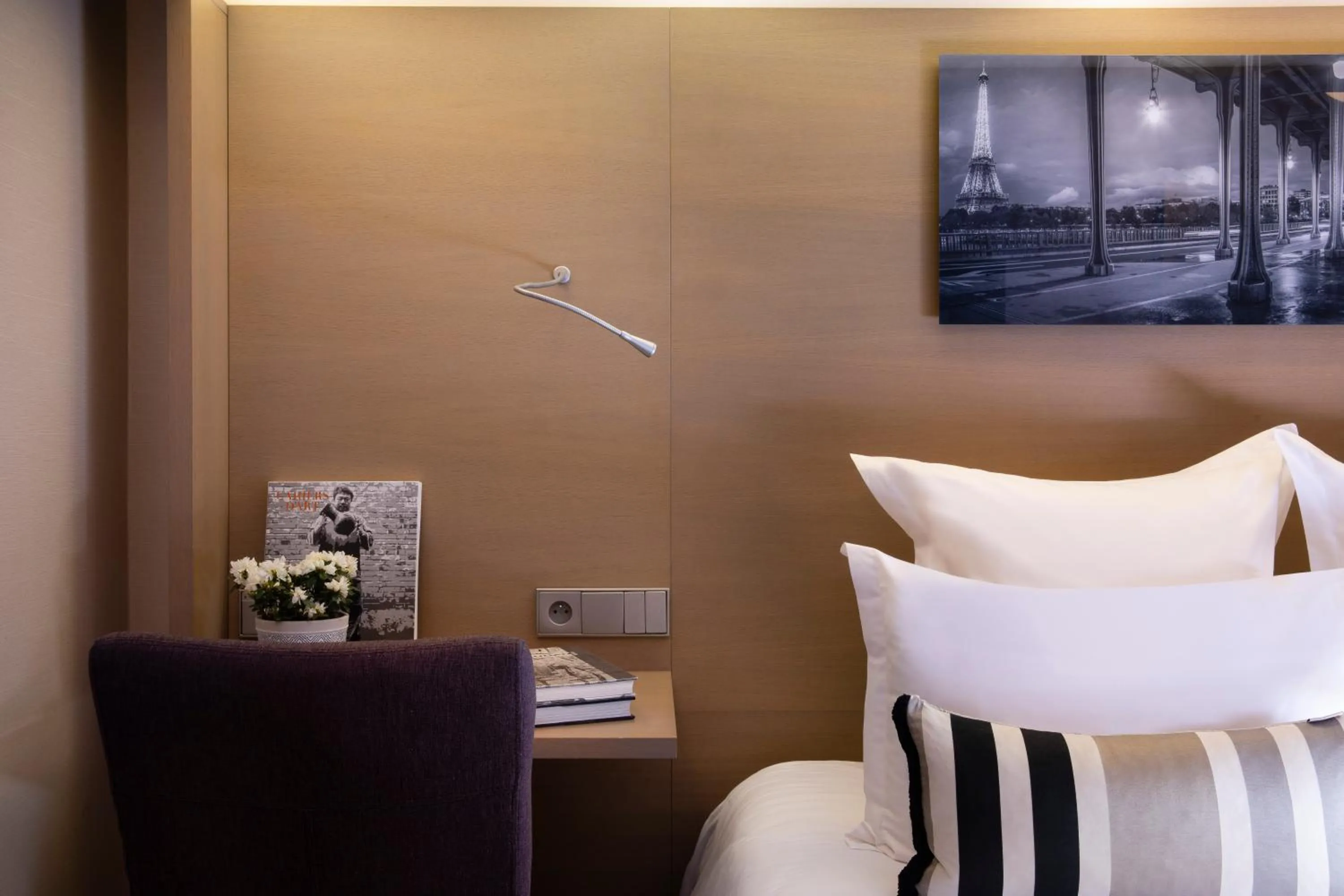 Decorative detail in Hotel Pas De Calais