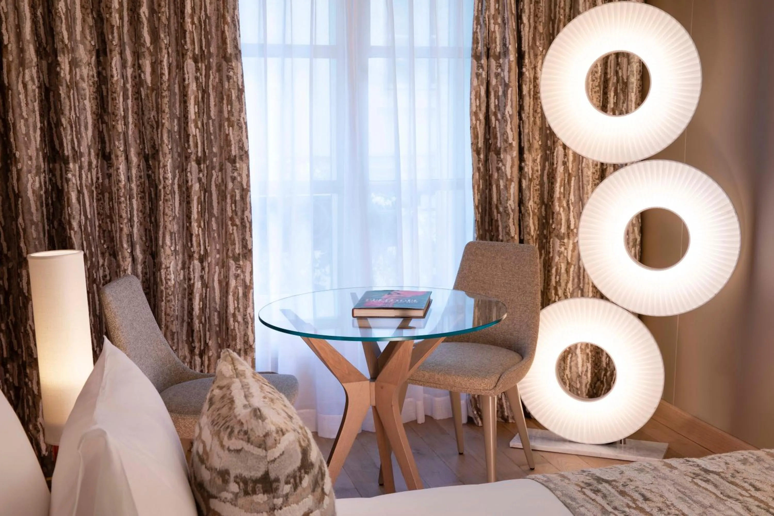 Seating area in Hotel Pas De Calais