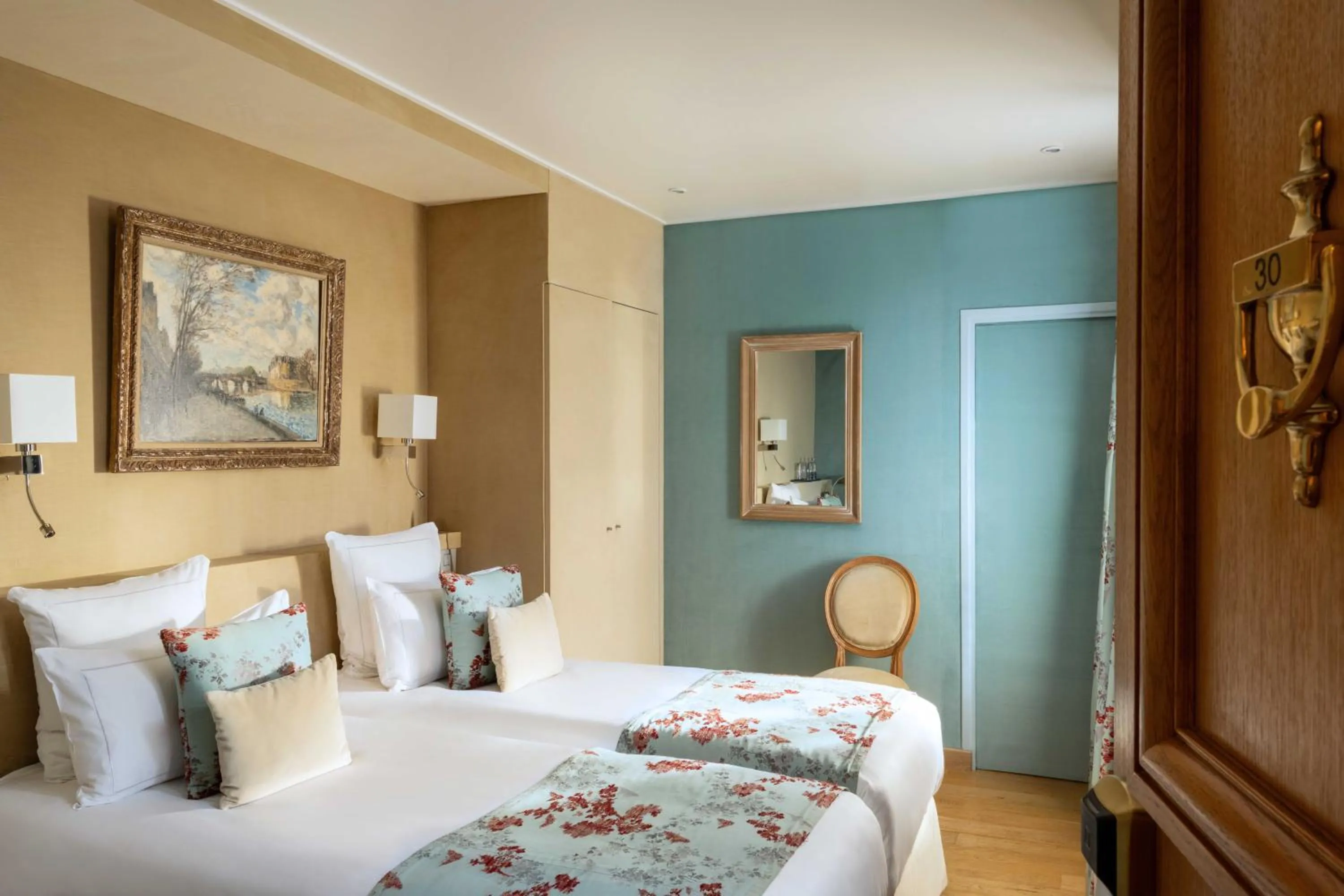 Bed in Hotel Pas De Calais