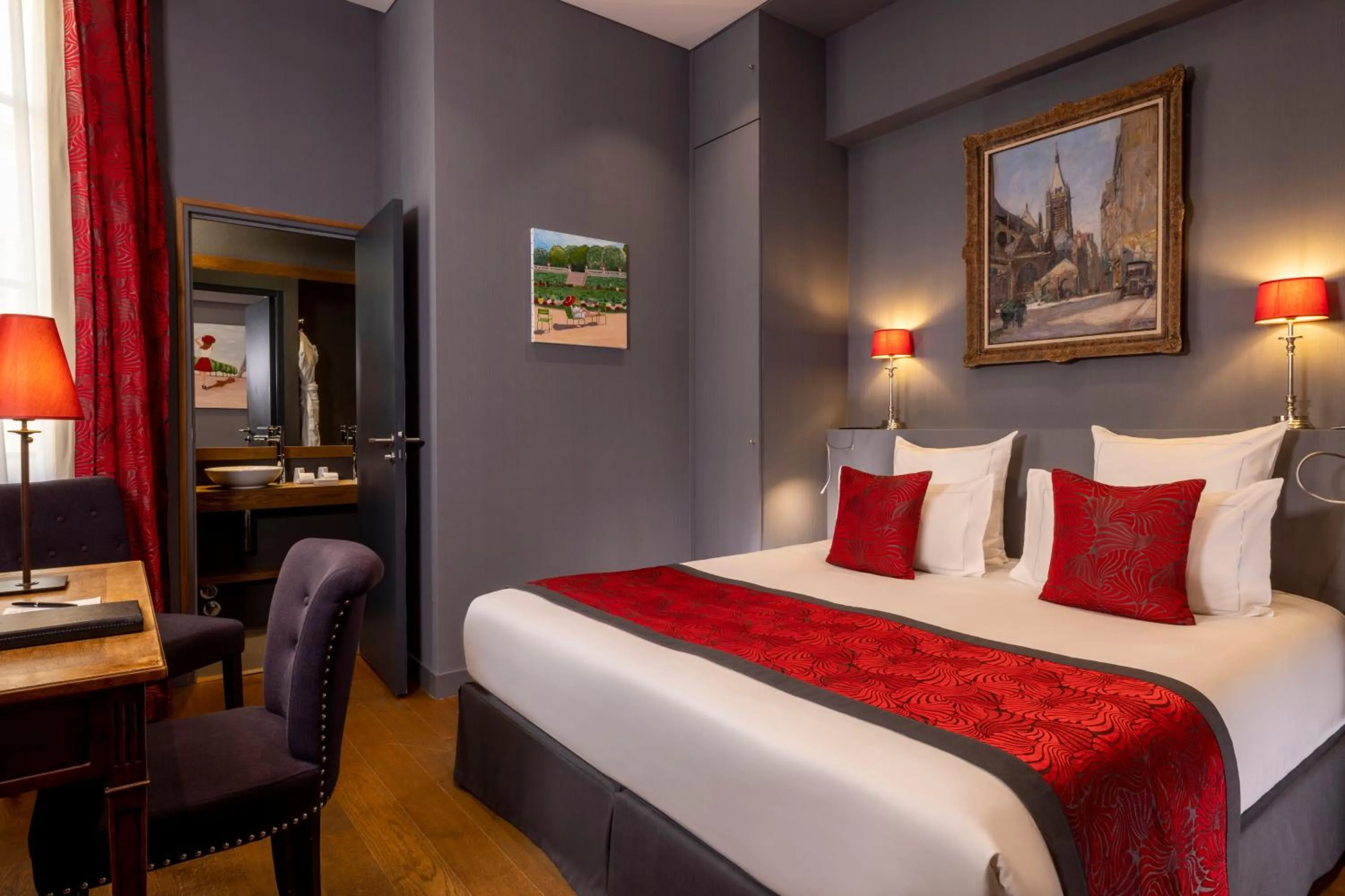 Photo of the whole room, Bed in Hotel Pas De Calais