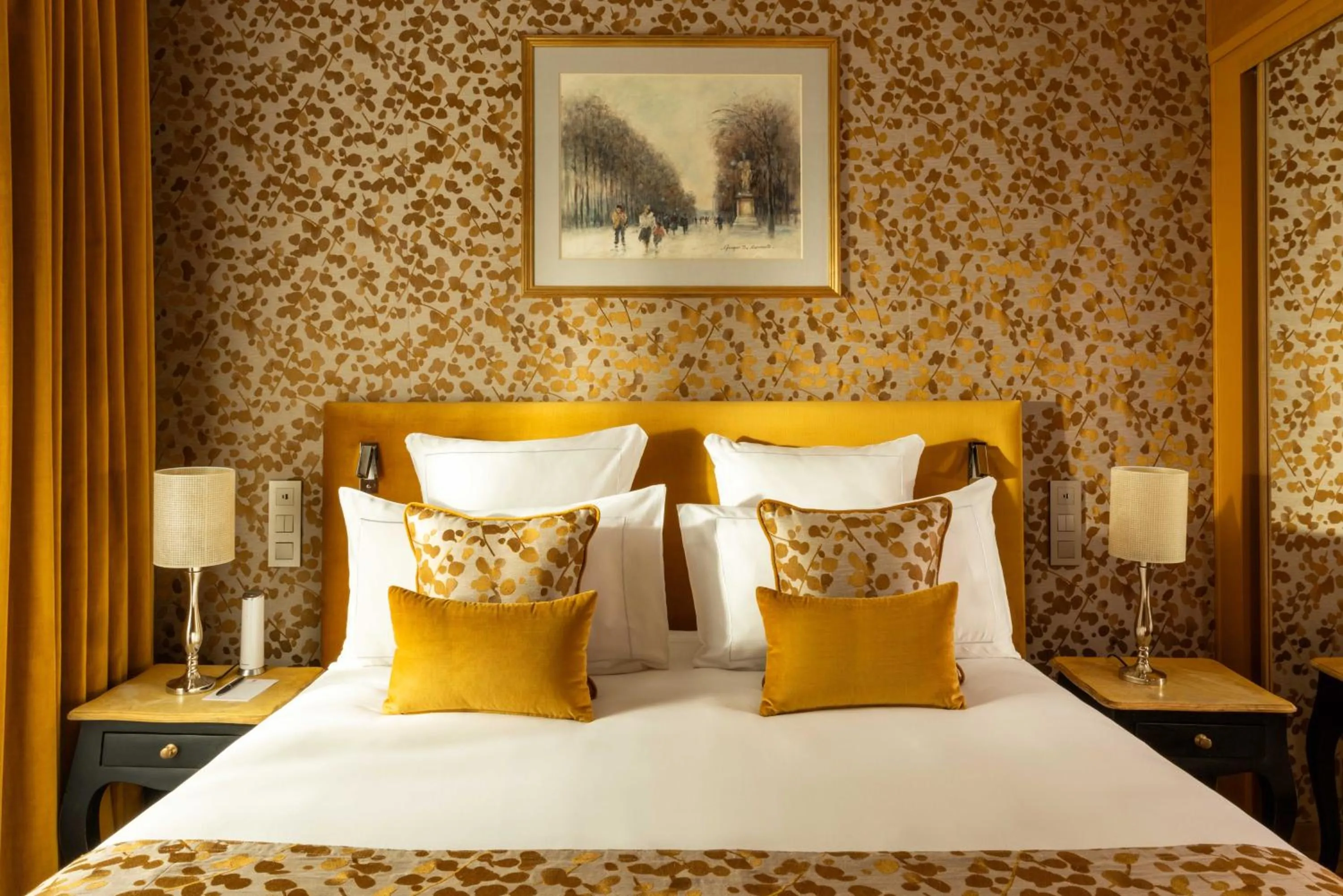 Bed in Hotel Pas De Calais