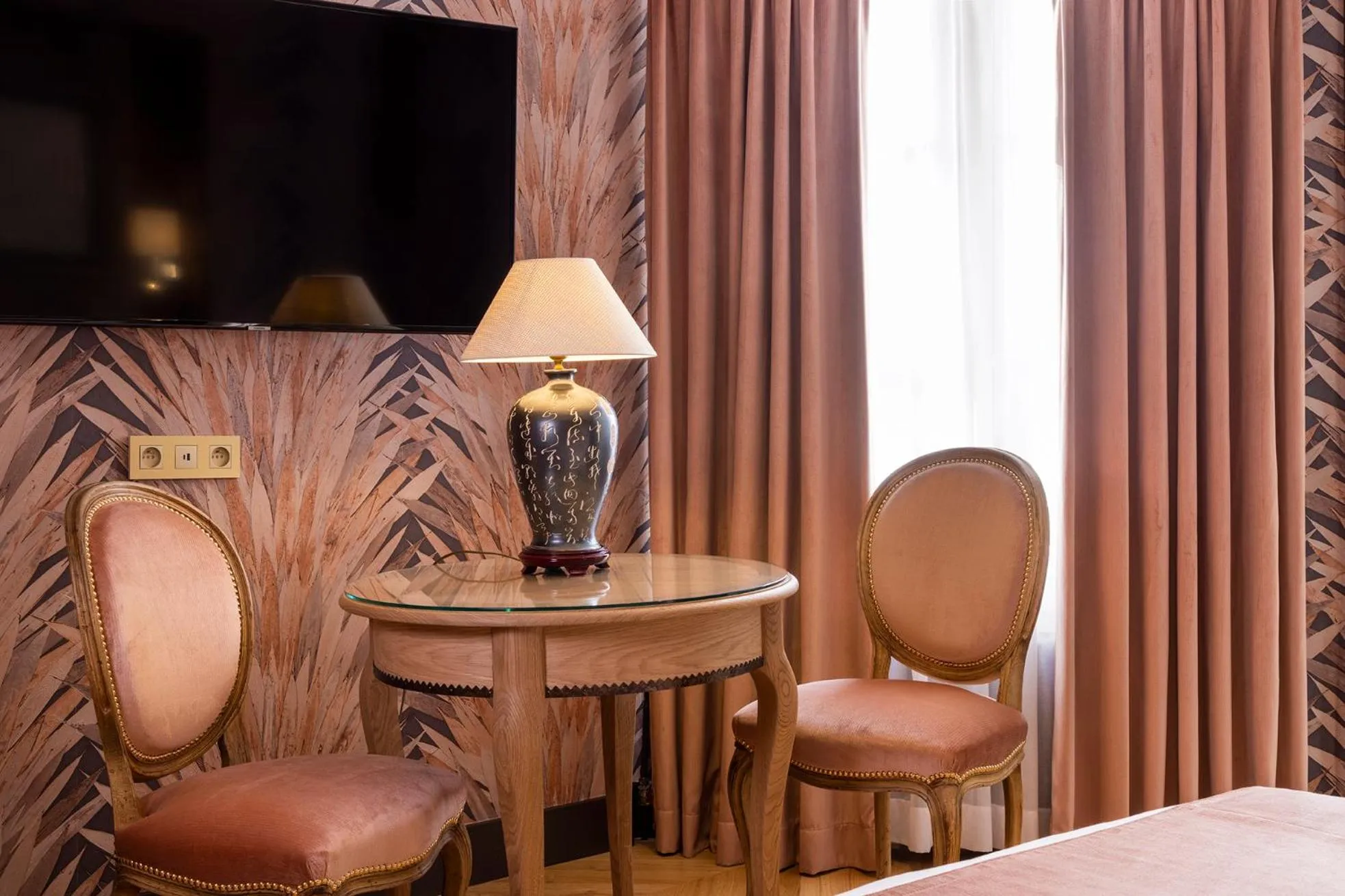 Seating area in Hotel Pas De Calais