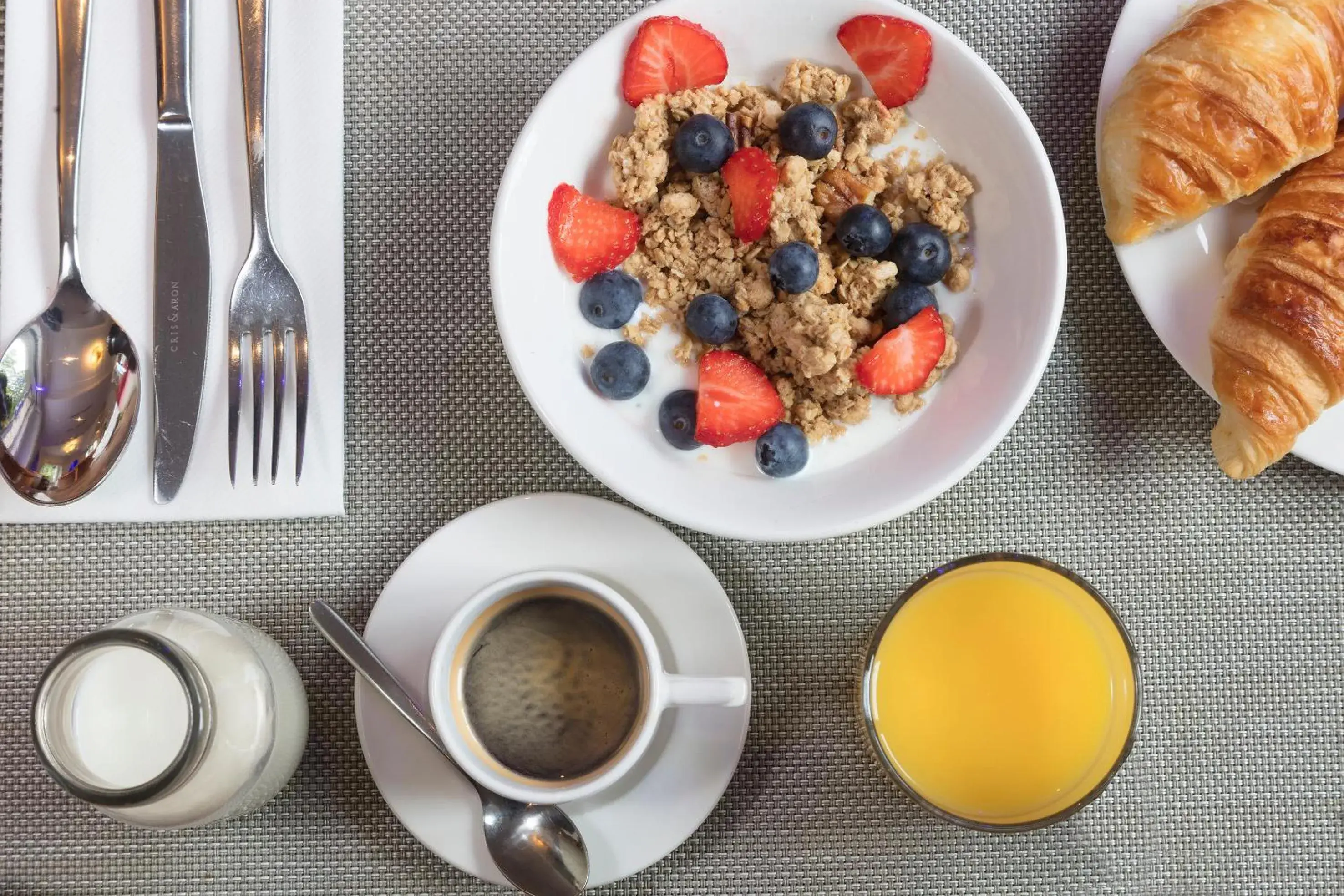 Breakfast in INNSiDE by Meliá Newcastle Breakfast in INNSiDE by Meliá Newcastle