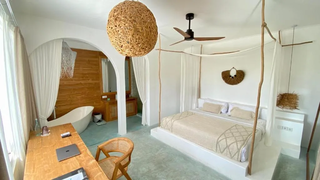 Photo of the whole room, Bed in Canggu Boutique Art Hotel