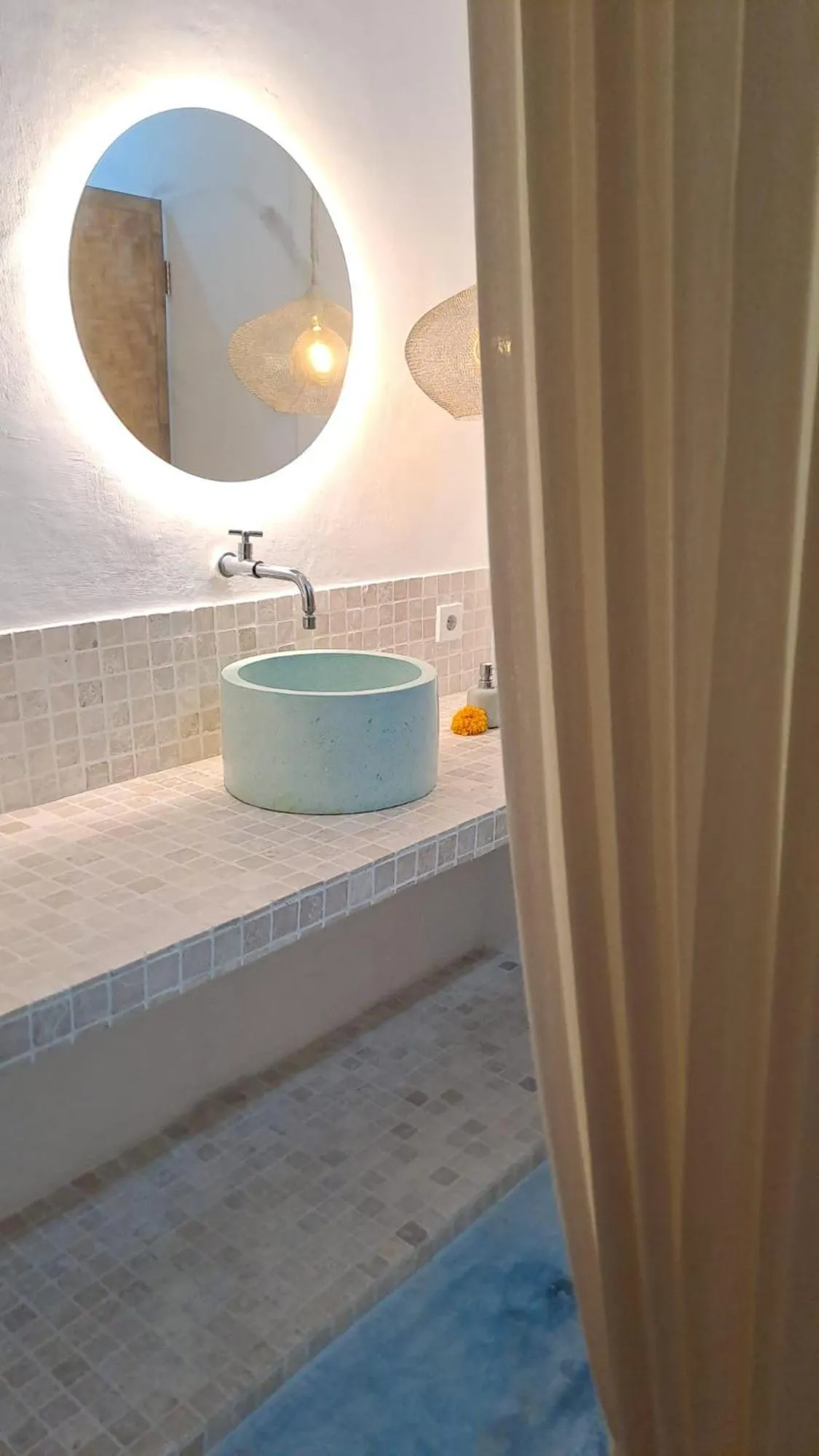 Bathroom in Canggu Boutique Art Hotel