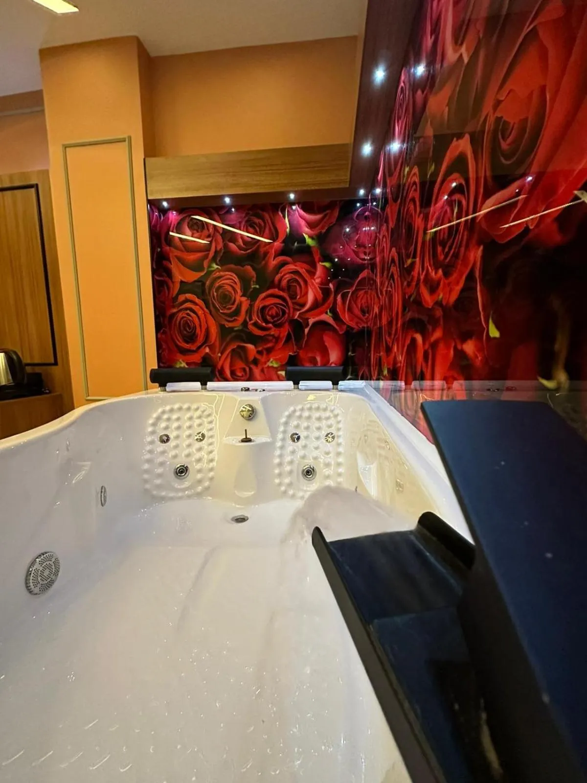 Bath in Blueway Hotel Istanbul Bakırköy City Center