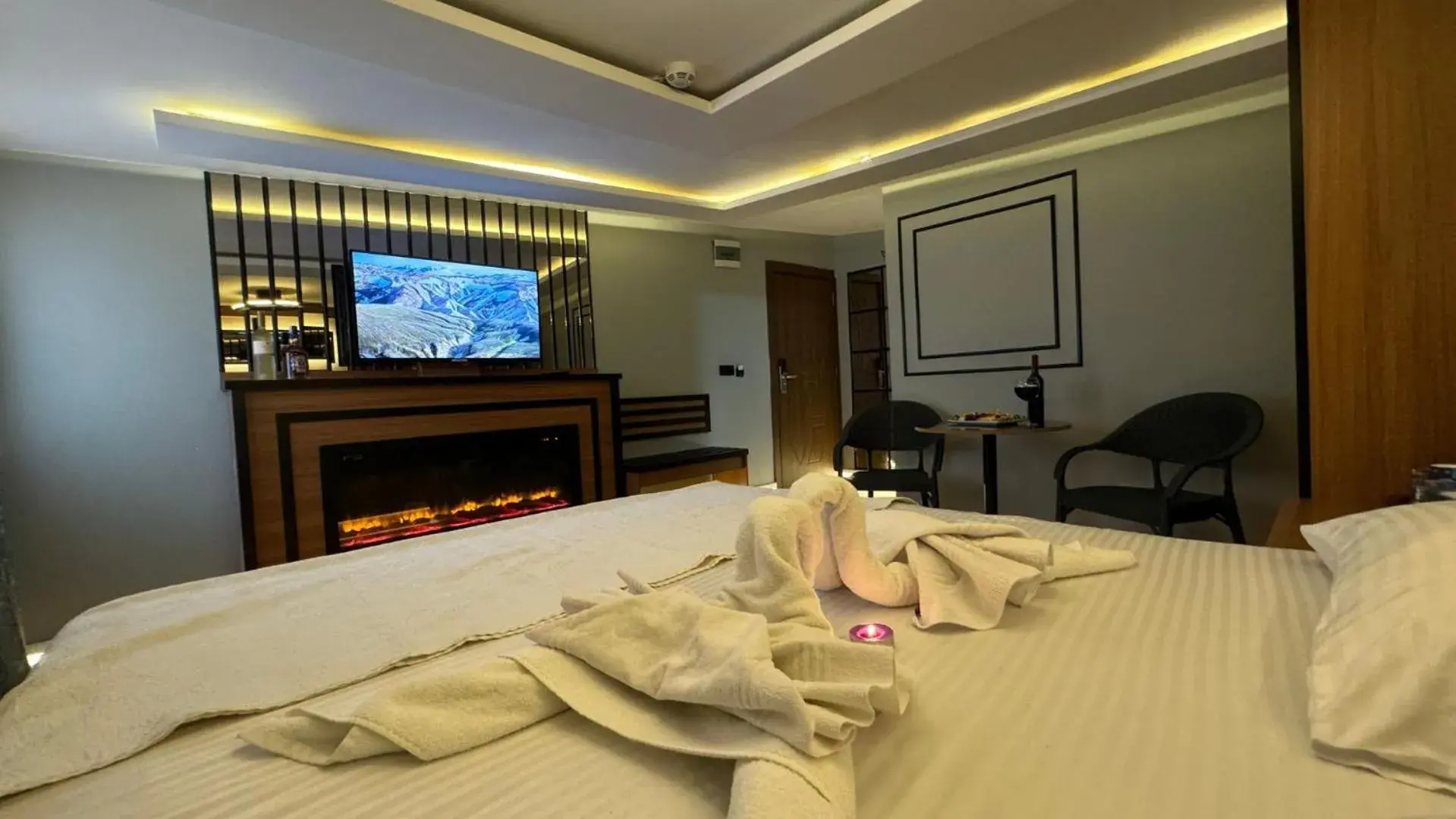 TV and multimedia, Bed in Blueway Hotel Istanbul Bakırköy City Center TV and multimedia, Bed in Blueway Hotel Istanbul Bakırköy City Center