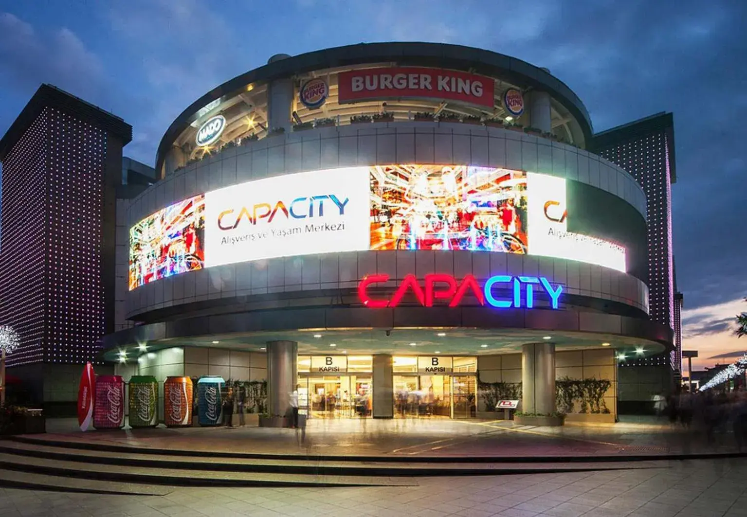 Street view in Blueway Hotel Istanbul Bakırköy City Center Street view in Blueway Hotel Istanbul Bakırköy City Center