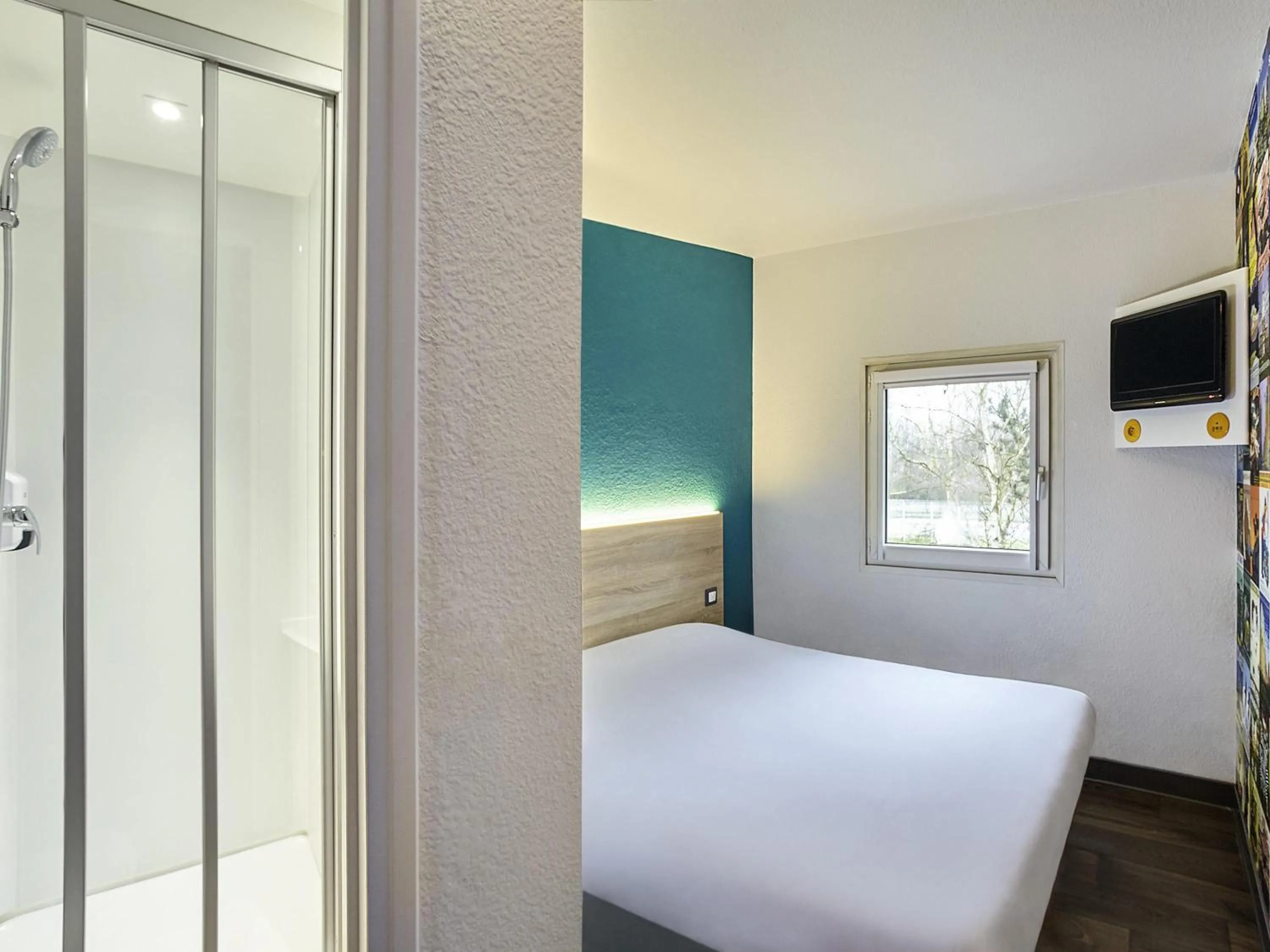 Bedroom, Bed in hotelF1 Amiens Est