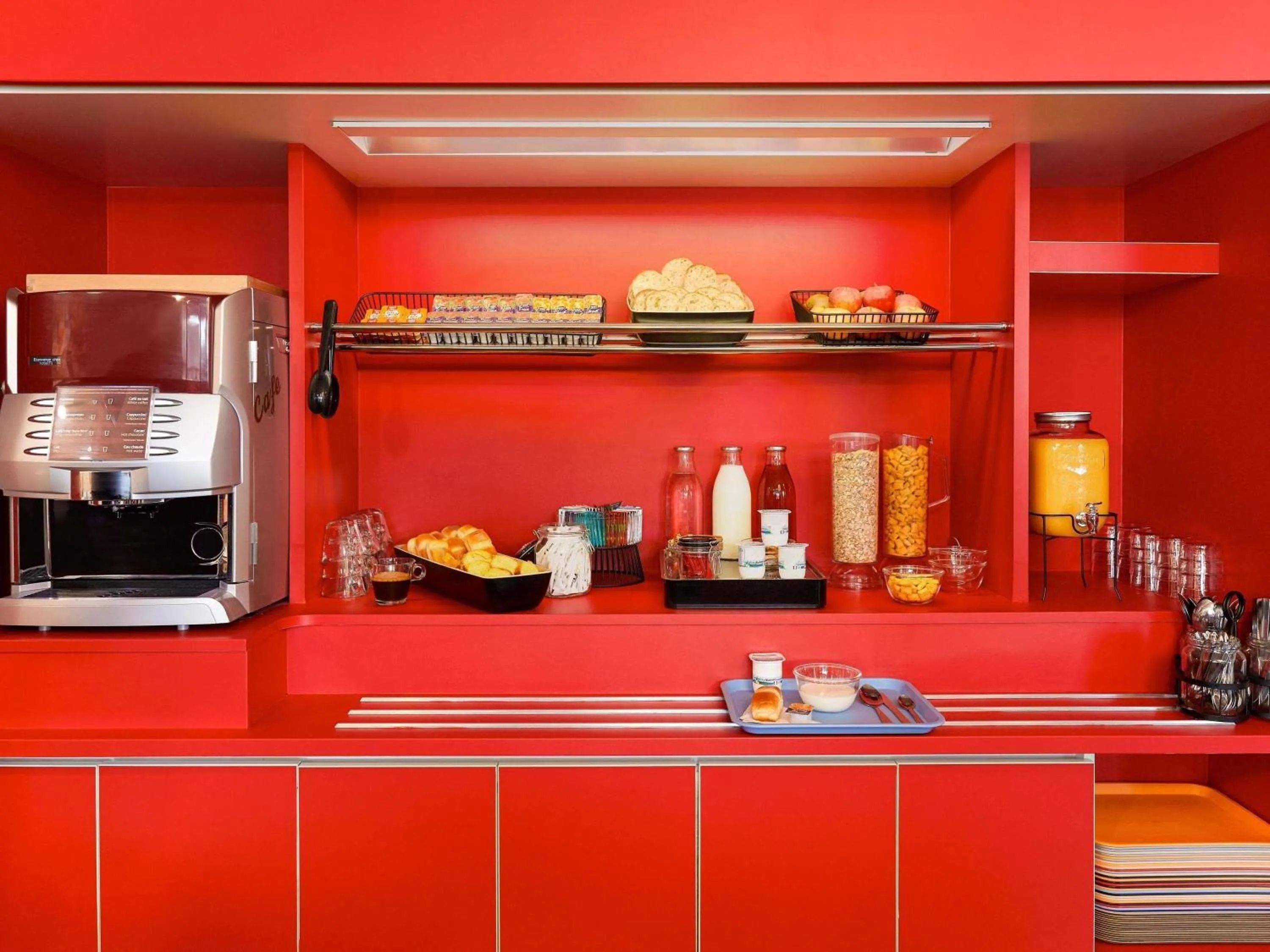 Property building in hotelF1 Avignon Centre Courtine gare TGV