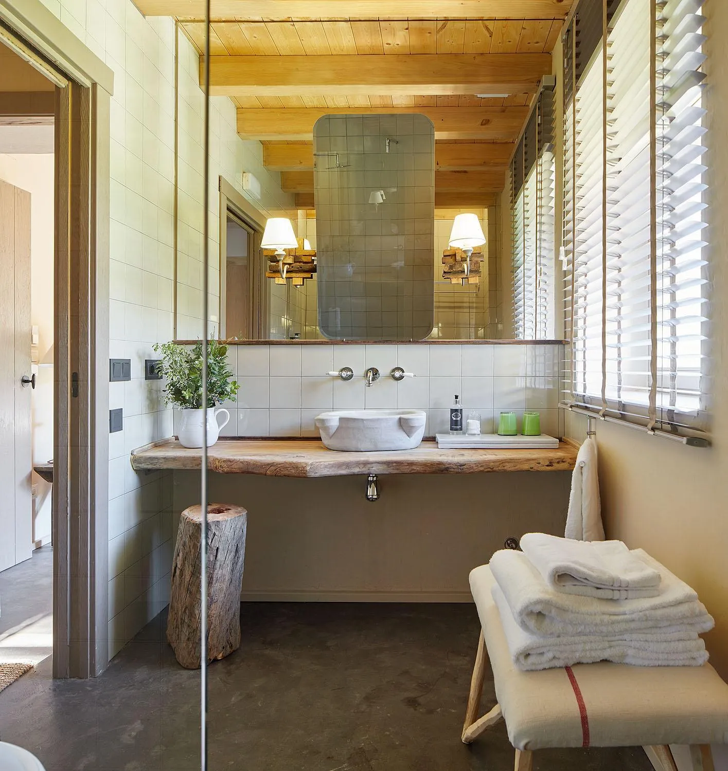 Toilet in OAR Cottage