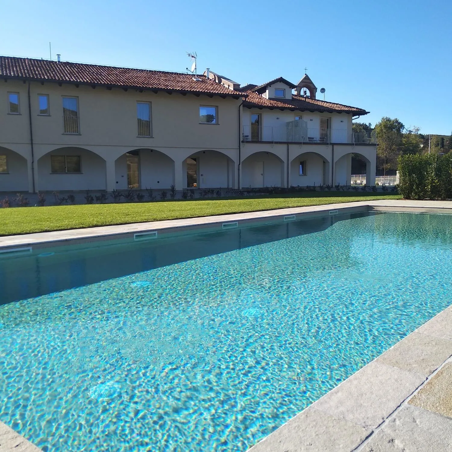 Swimming pool in L'aja della Mirusina - Piedmont Resort Monferrato Langhe