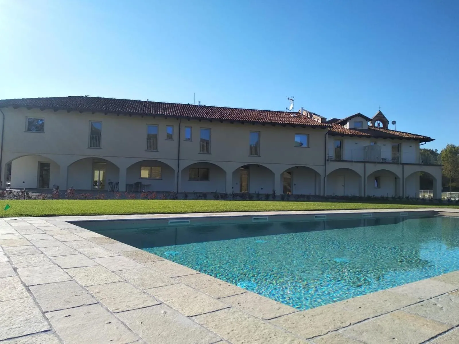 Swimming pool in L'aja della Mirusina - Piedmont Resort Monferrato Langhe