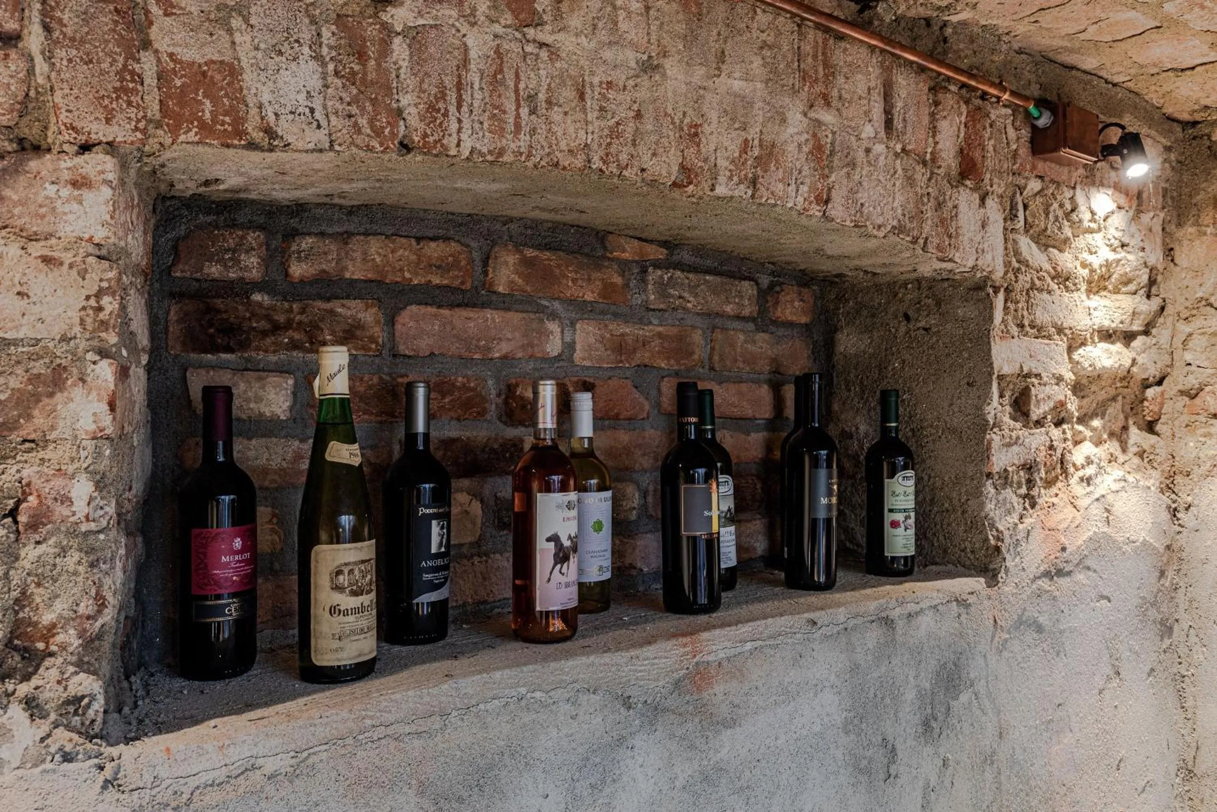 Decorative detail in L'aja della Mirusina - Piedmont Resort Monferrato Langhe