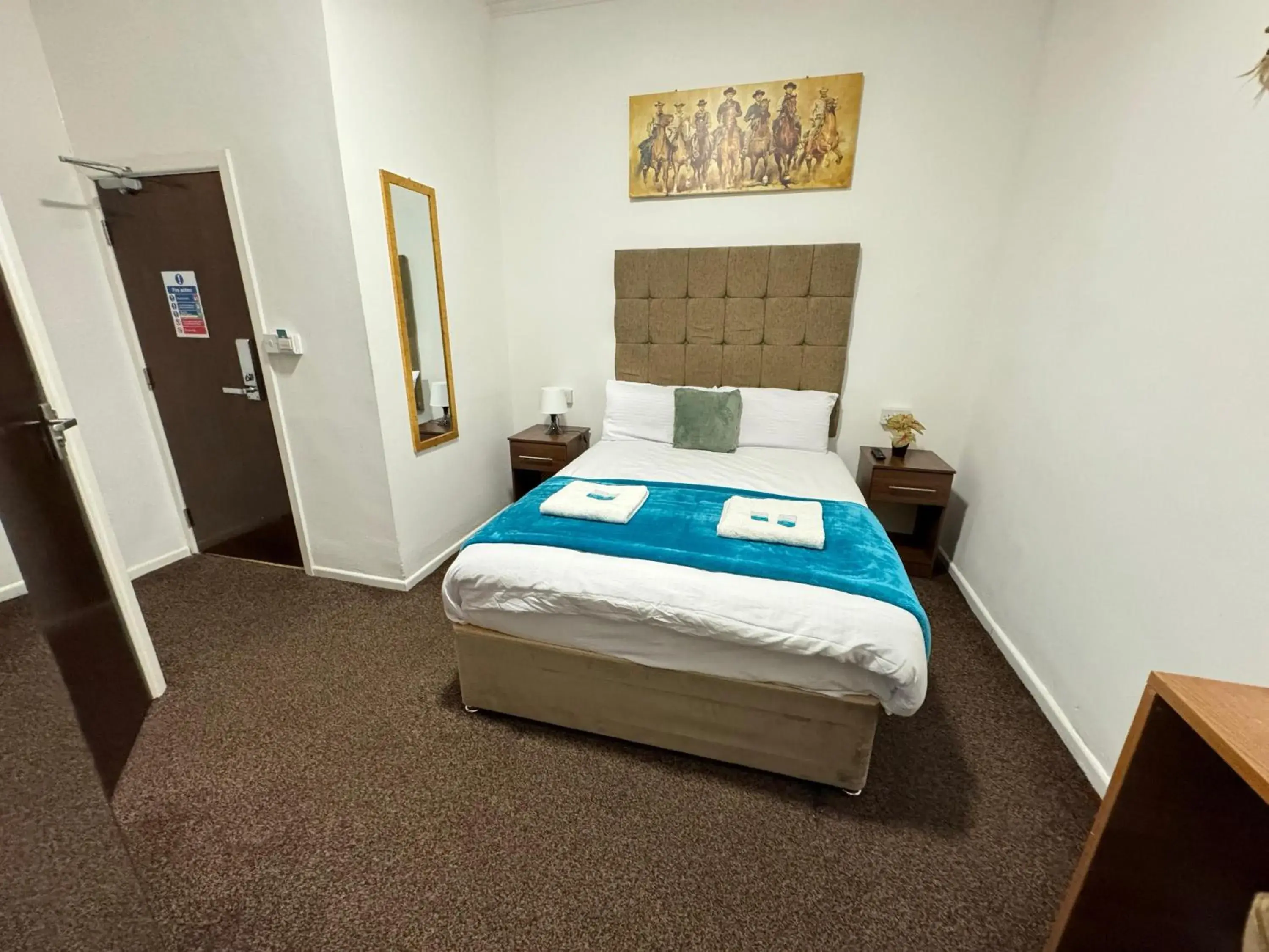 Bedroom, Bed in Parkview Residence Bedroom, Bed in Parkview Residence