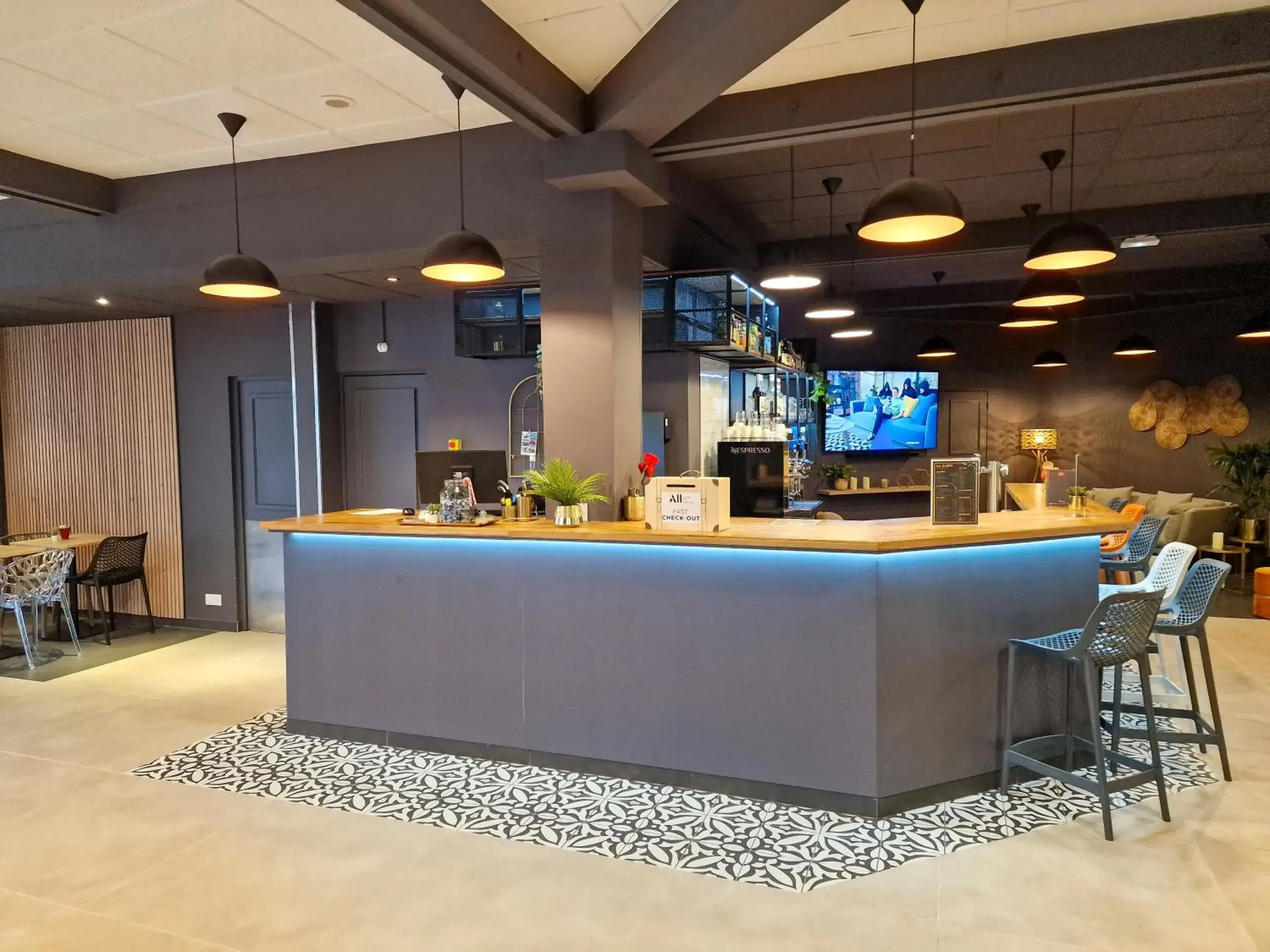 Lobby or reception in ibis Rambouillet Lobby or reception in ibis Rambouillet