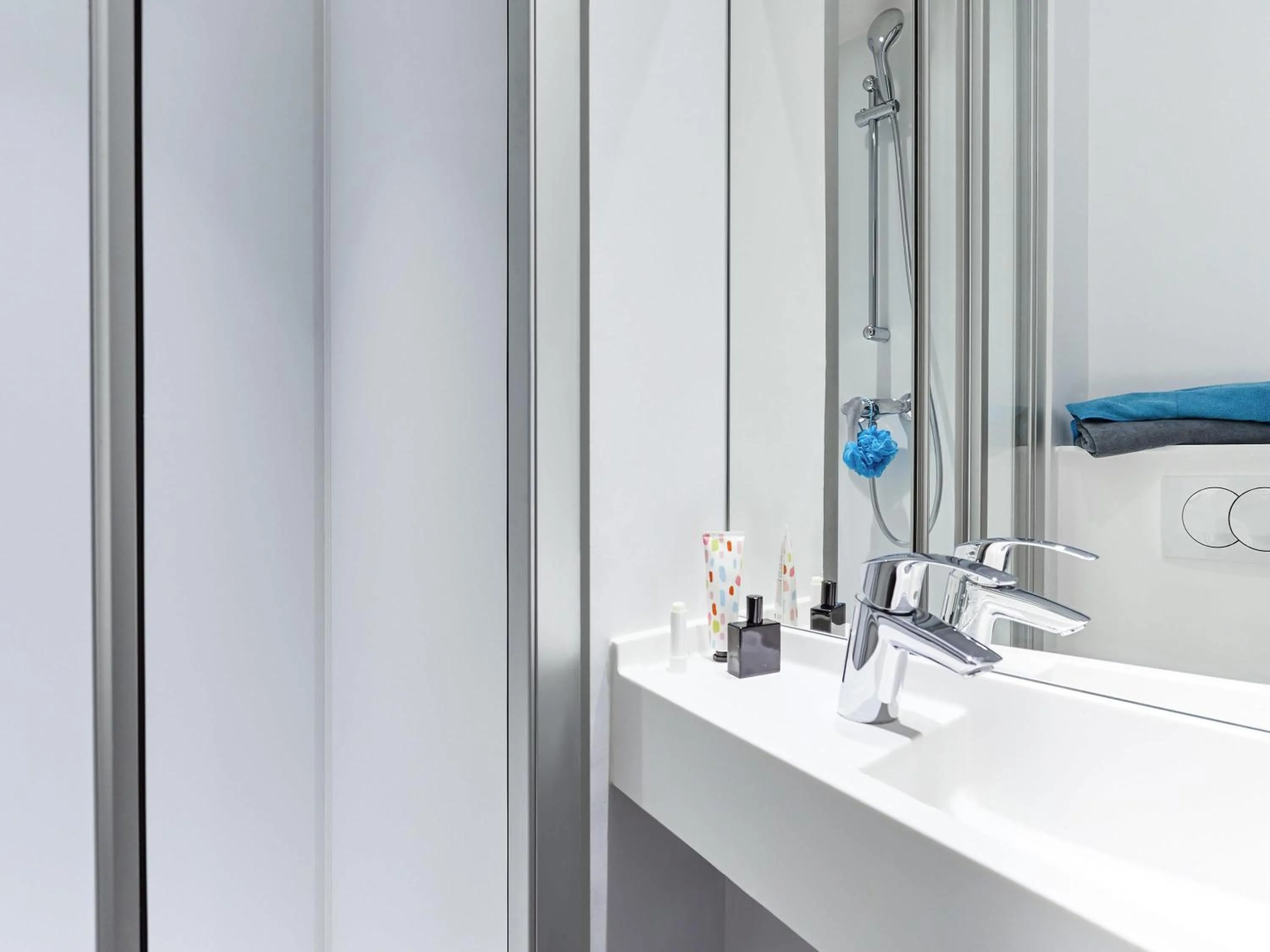 Toilet in hotelF1 Rouen Zénith Parc Expo