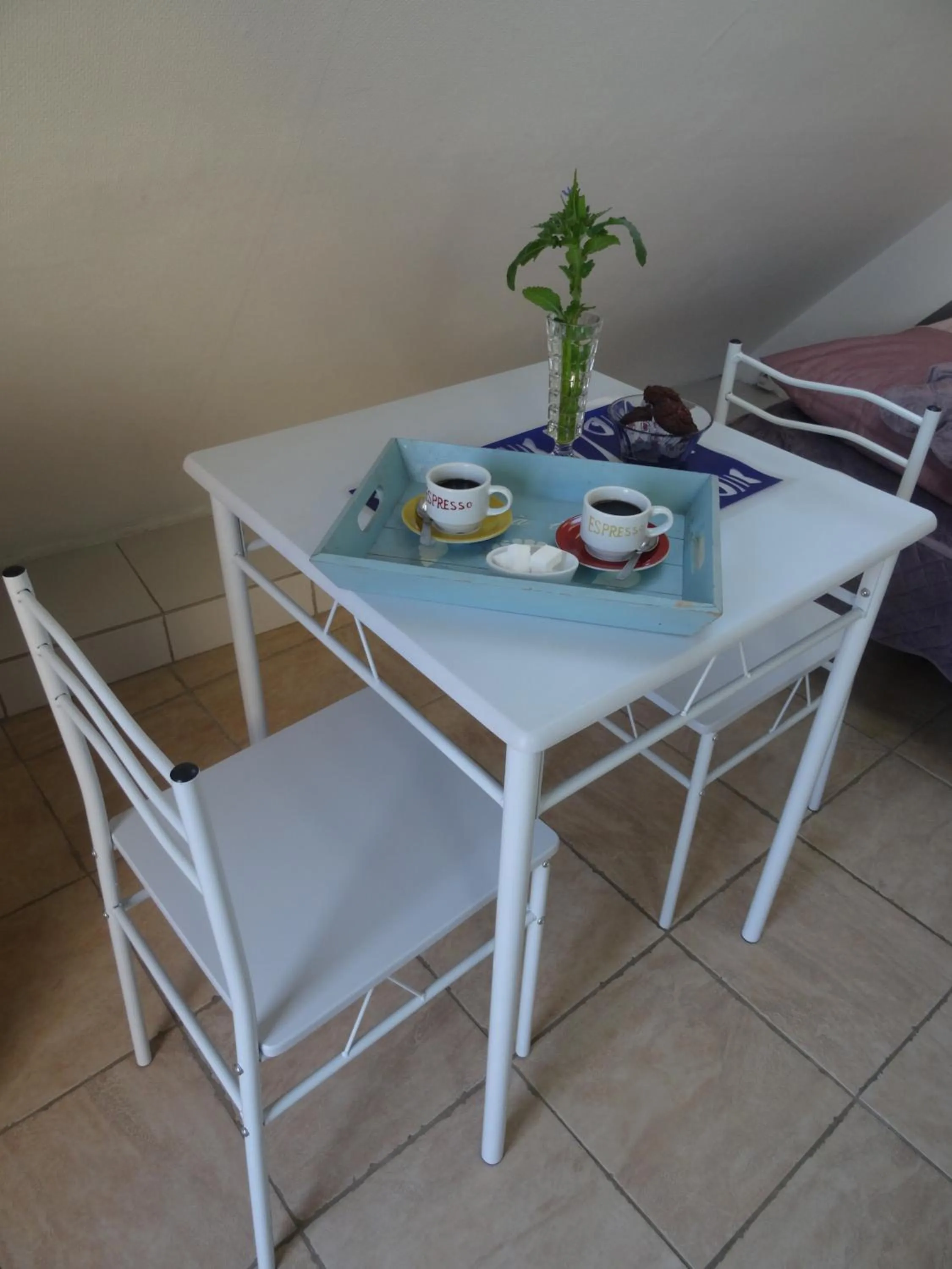 Dining area in Studio "LA MEDINA", PISCINE dès le 12 juillet, JARDIN BOTANIQUE, COMMERCES &MER