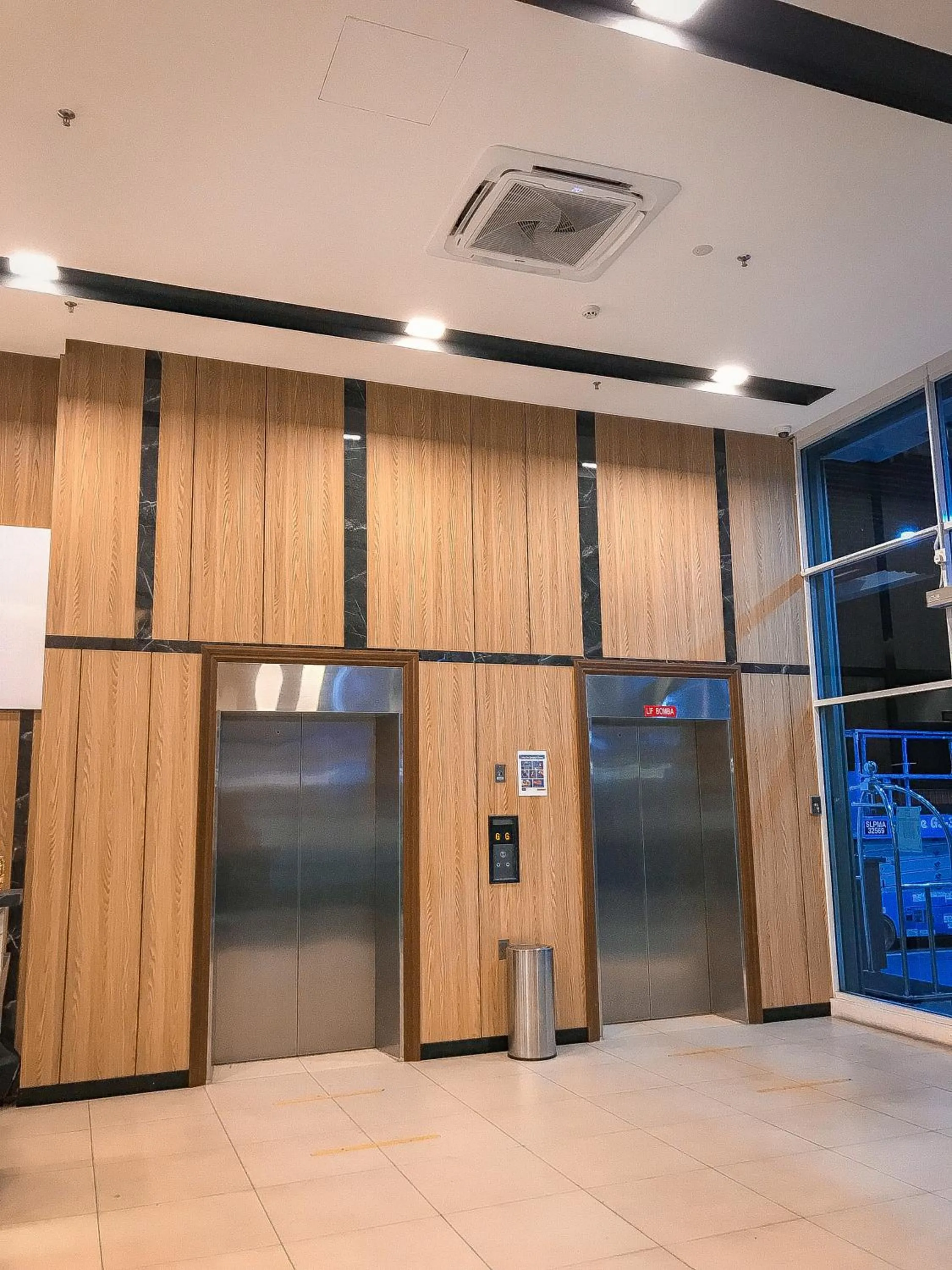 elevator in Kingston Hotel 13 - Penang Hills formerly known as Deview Hotel