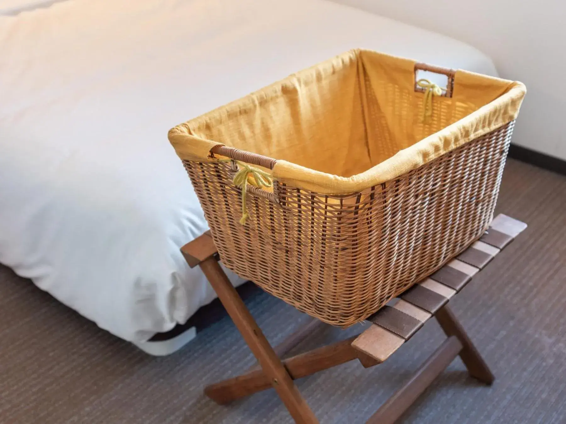 Bed in Super Hotel JR Fujiekimae Kinenkan Bed in Super Hotel JR Fujiekimae Kinenkan