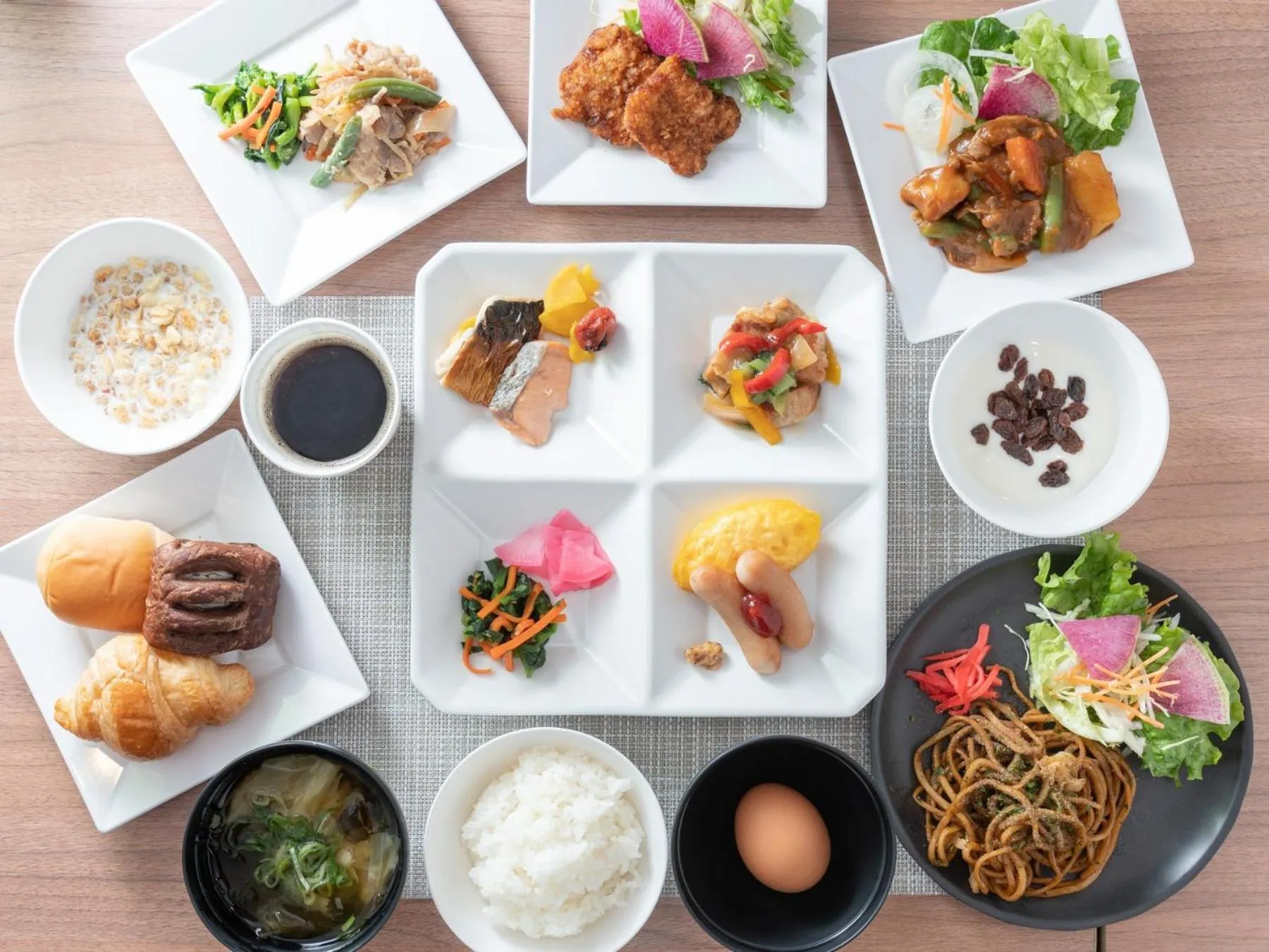 Food and drinks in Super Hotel JR Fujiekimae Kinenkan