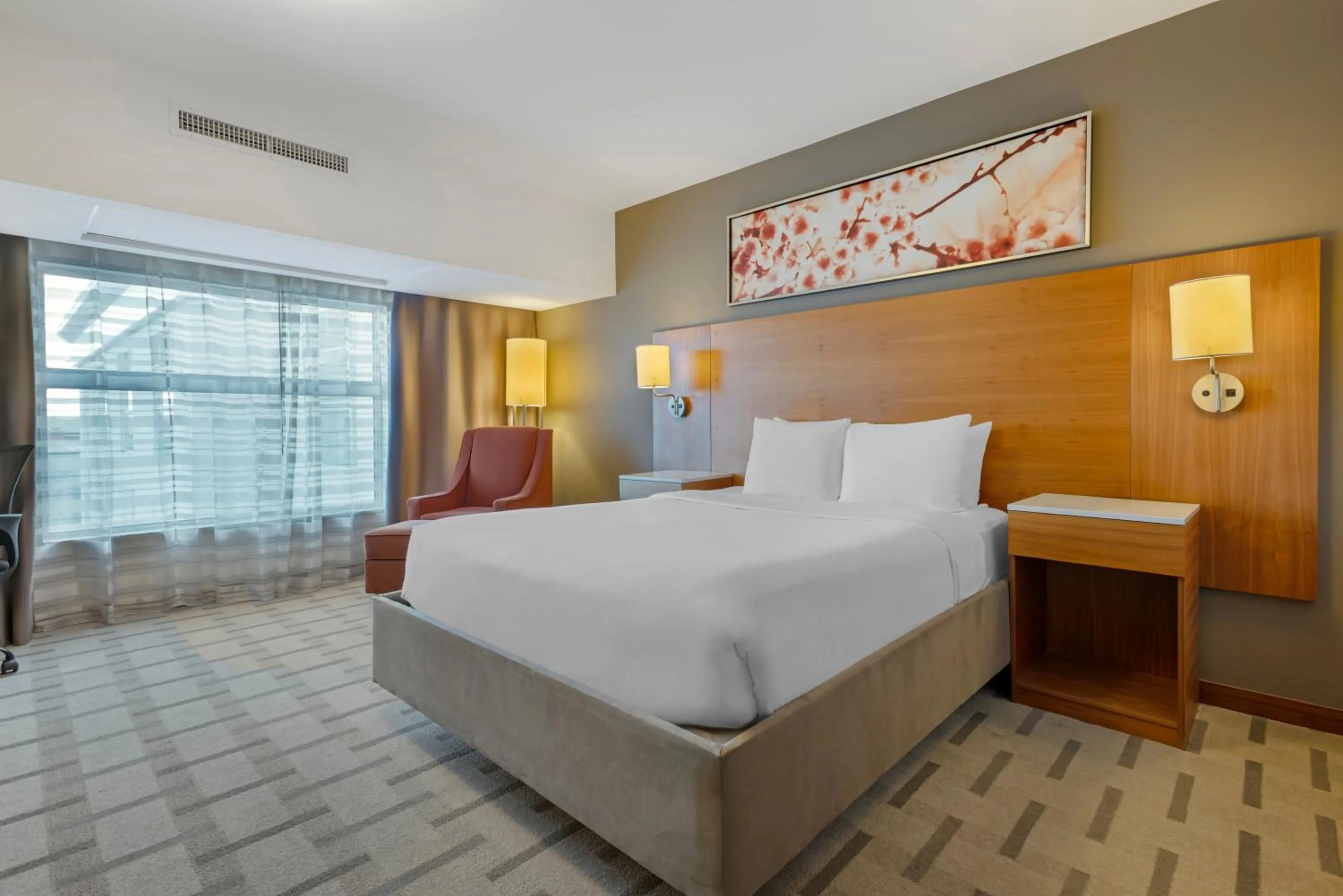 Bed in Radisson Hotel & Conference Centre Calgary Airport