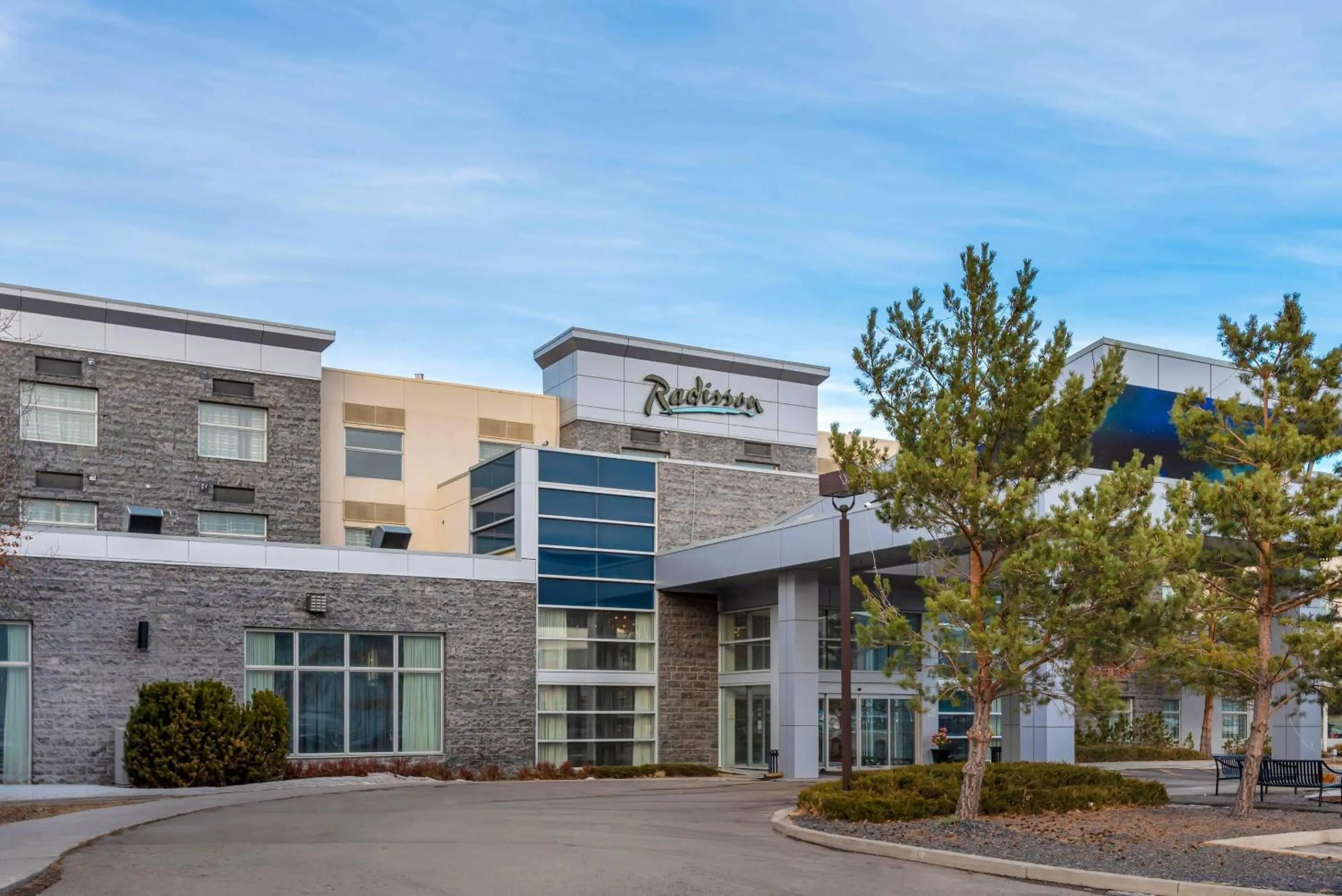 Property building in Radisson Hotel & Conference Centre Calgary Airport