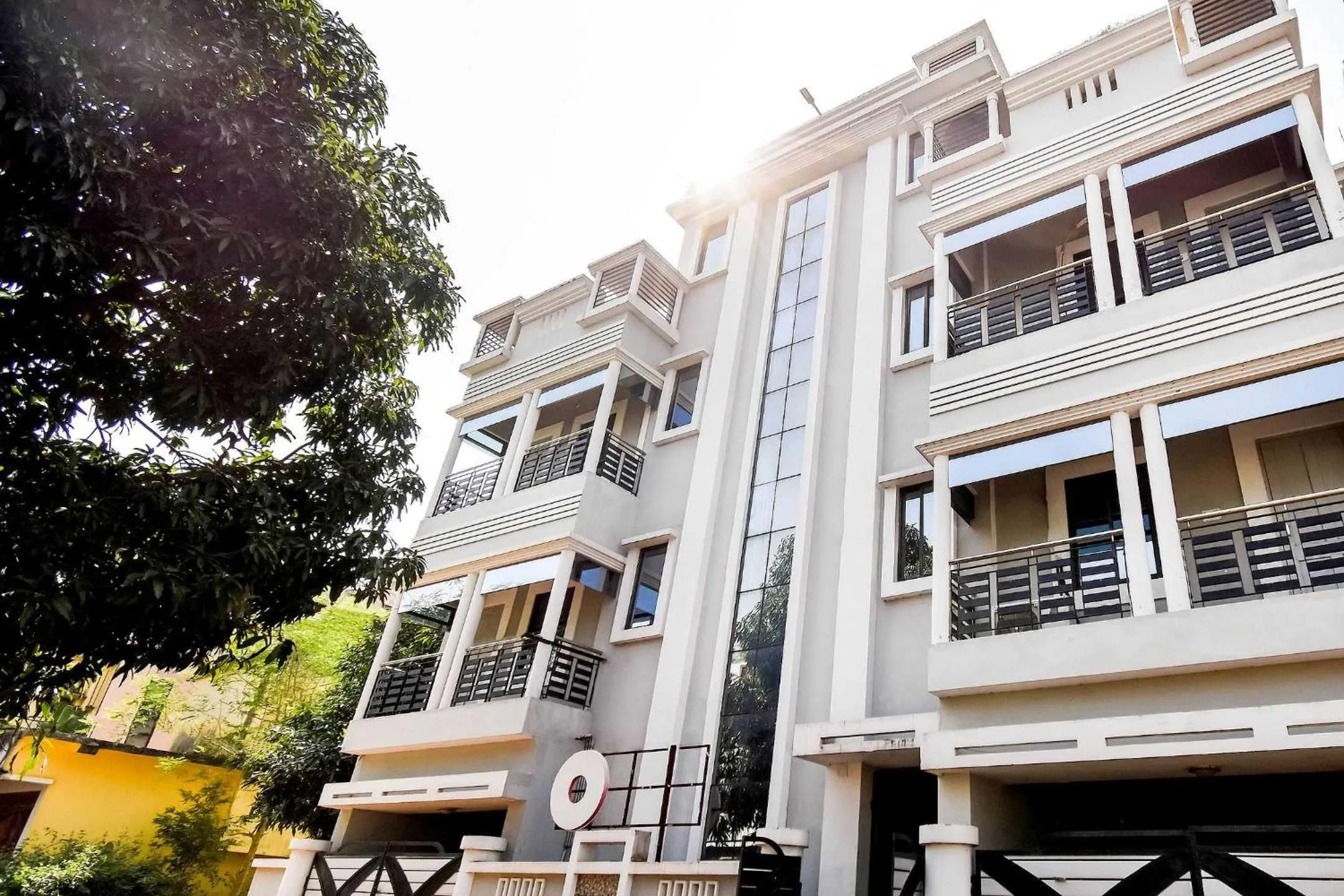 Facade/entrance in Hotel O Pradhan Palace