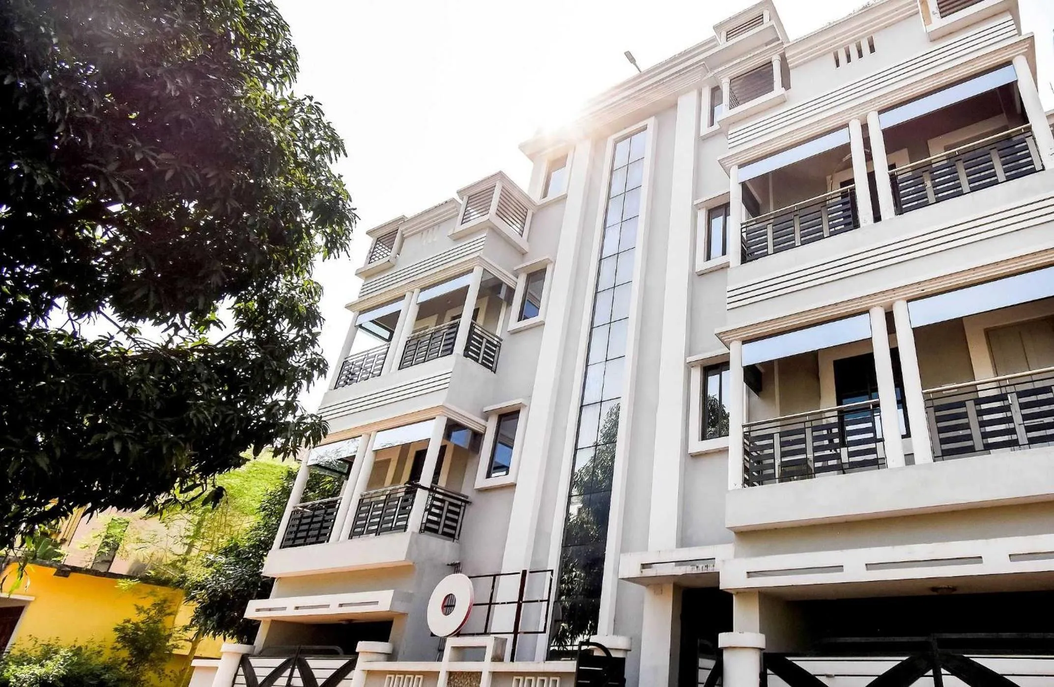 Facade/entrance in Hotel O Pradhan Palace