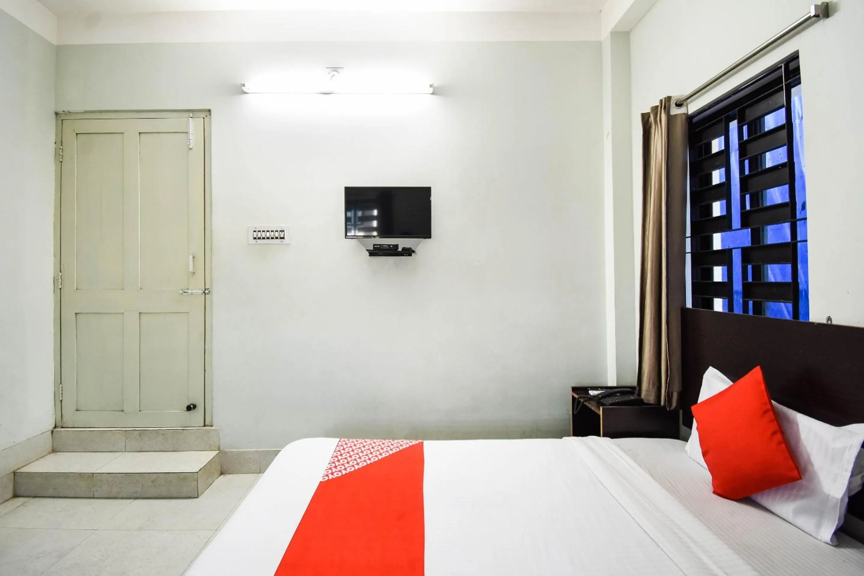 Bedroom, Bed in Hotel O Pradhan Palace