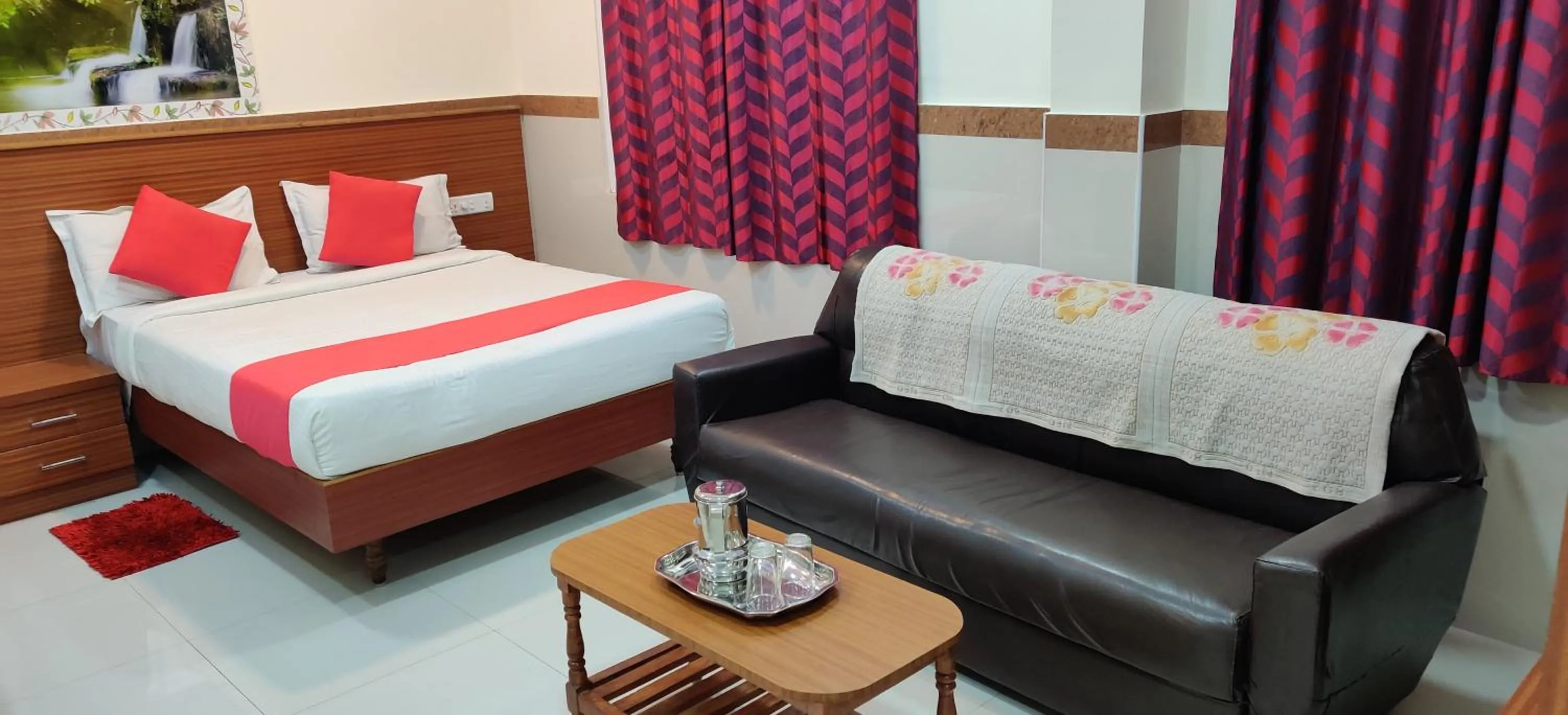 Living room, Bed in Kumaran Millenium Residency