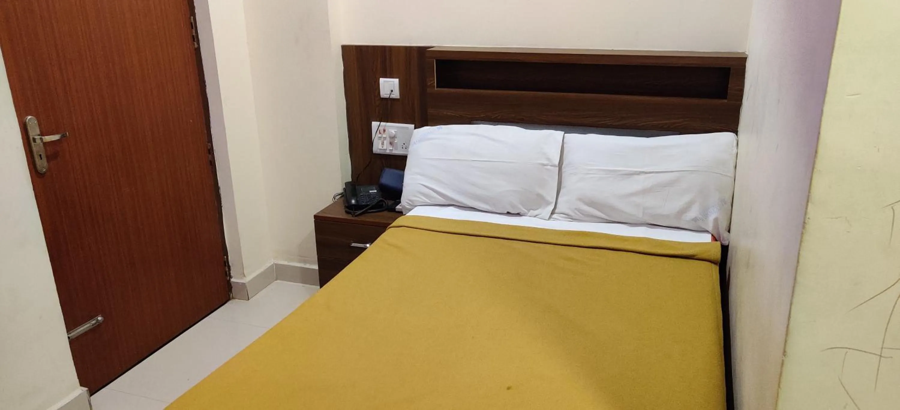 cot, Bed in Kumaran Millenium Residency