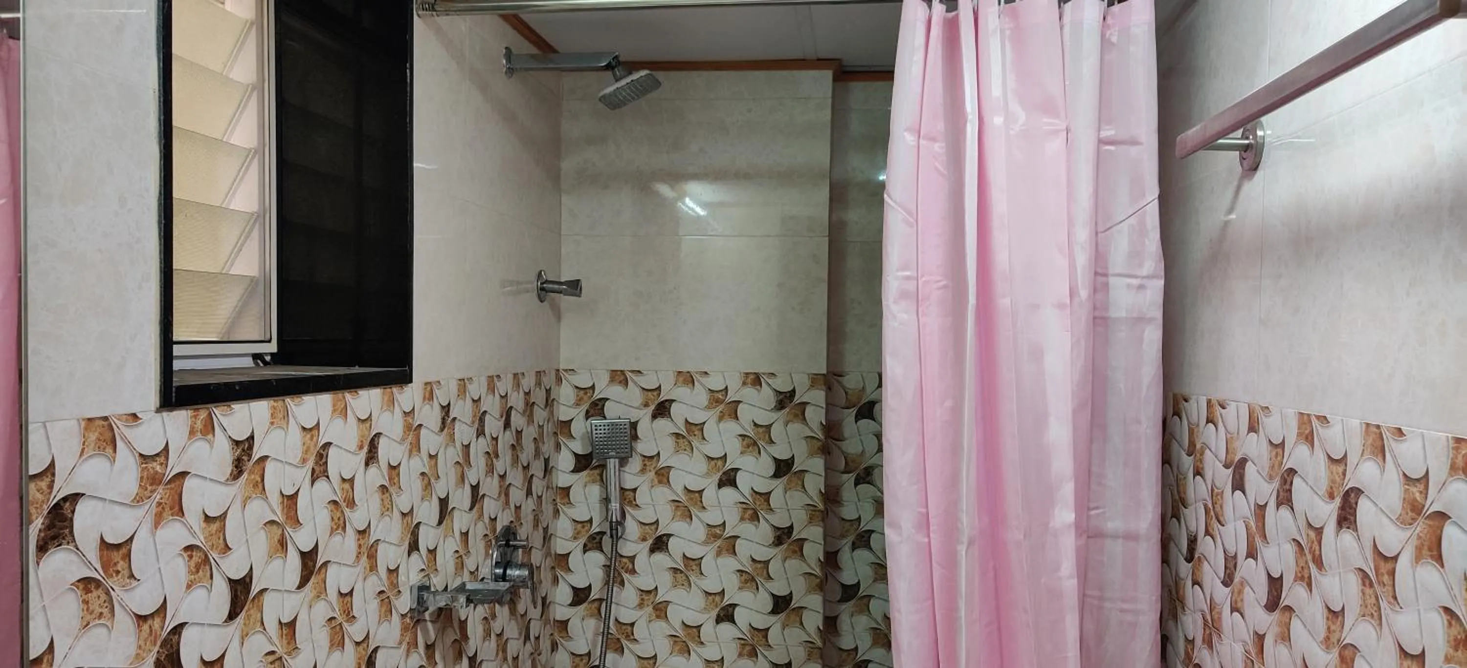 Bathroom in Kumaran Millenium Residency