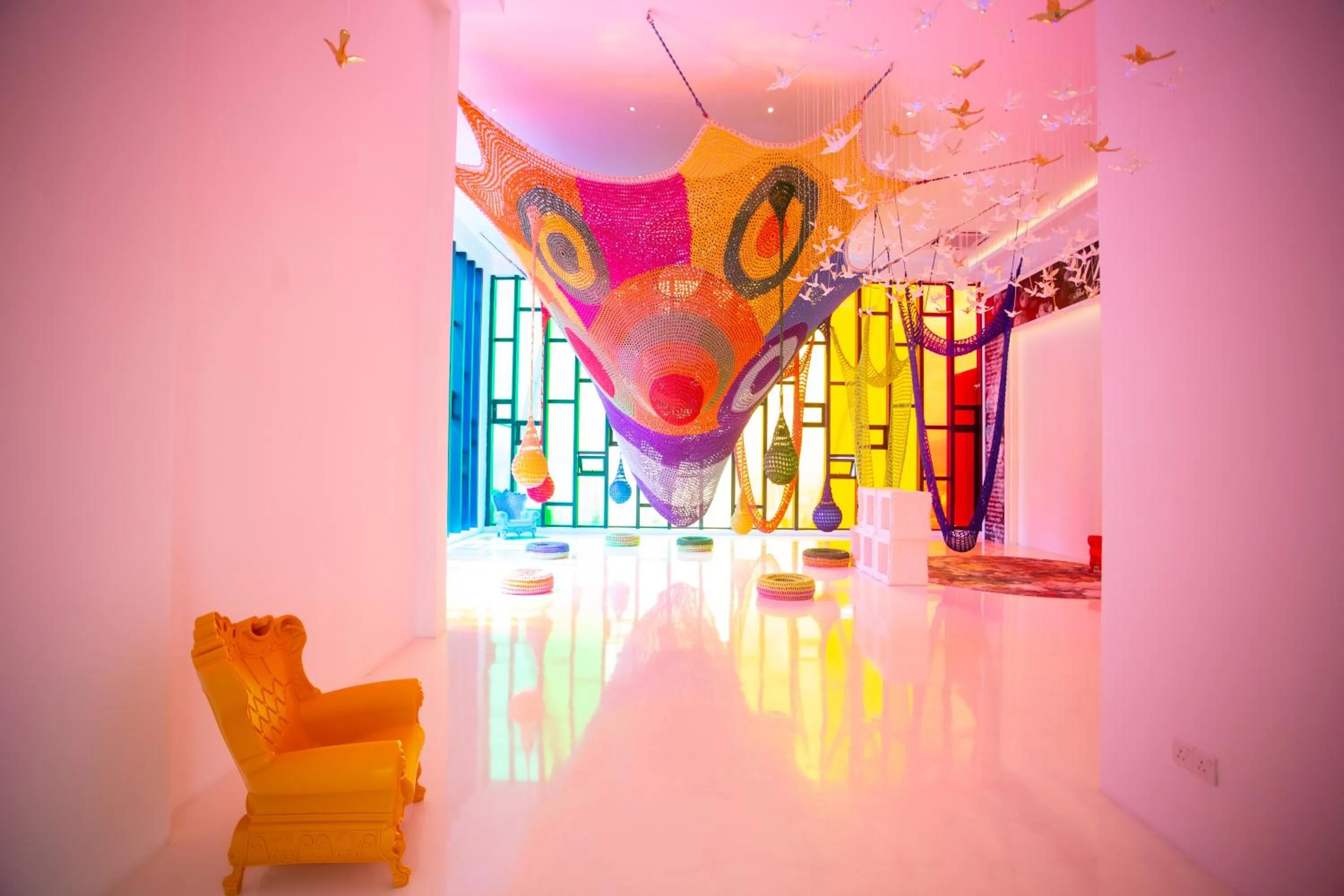 Lounge or bar in ARTE MONT KIARA BY PSM Luxury Suites