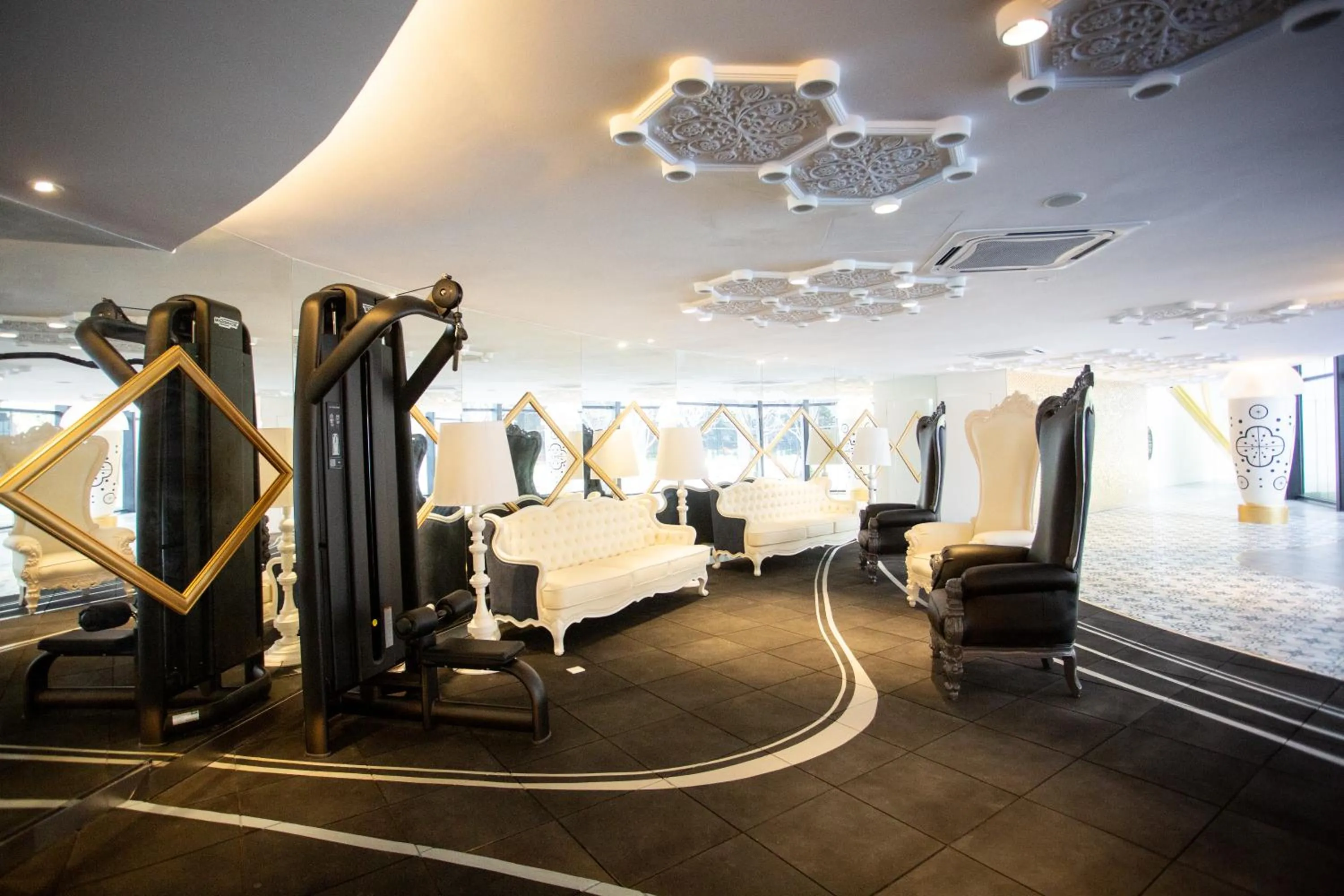 Fitness centre/facilities in ARTE MONT KIARA BY PSM Luxury Suites