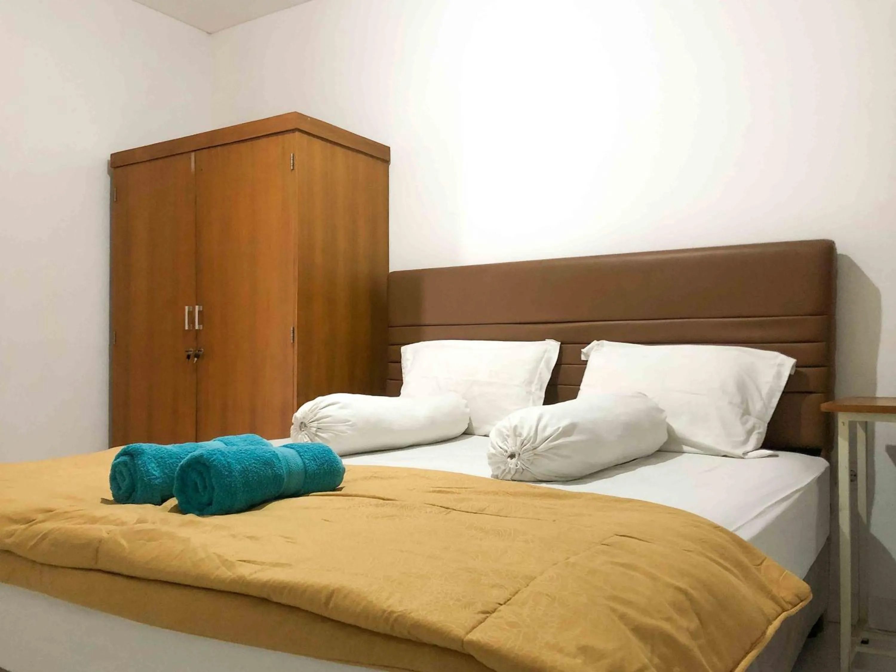 Bed in Sofia Residence Syariah Mitra RedDoorz