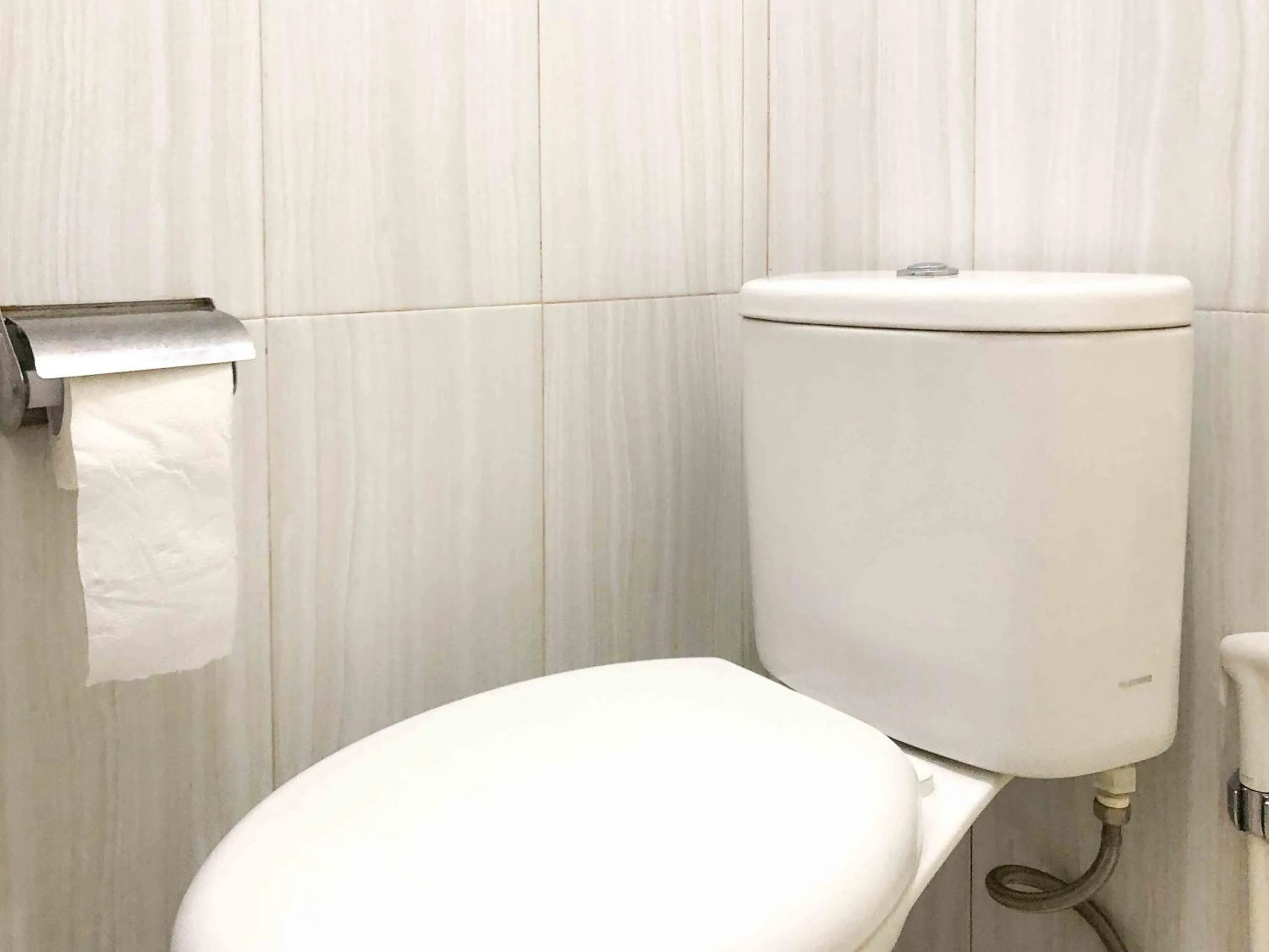 Bathroom in Sofia Residence Syariah Mitra RedDoorz